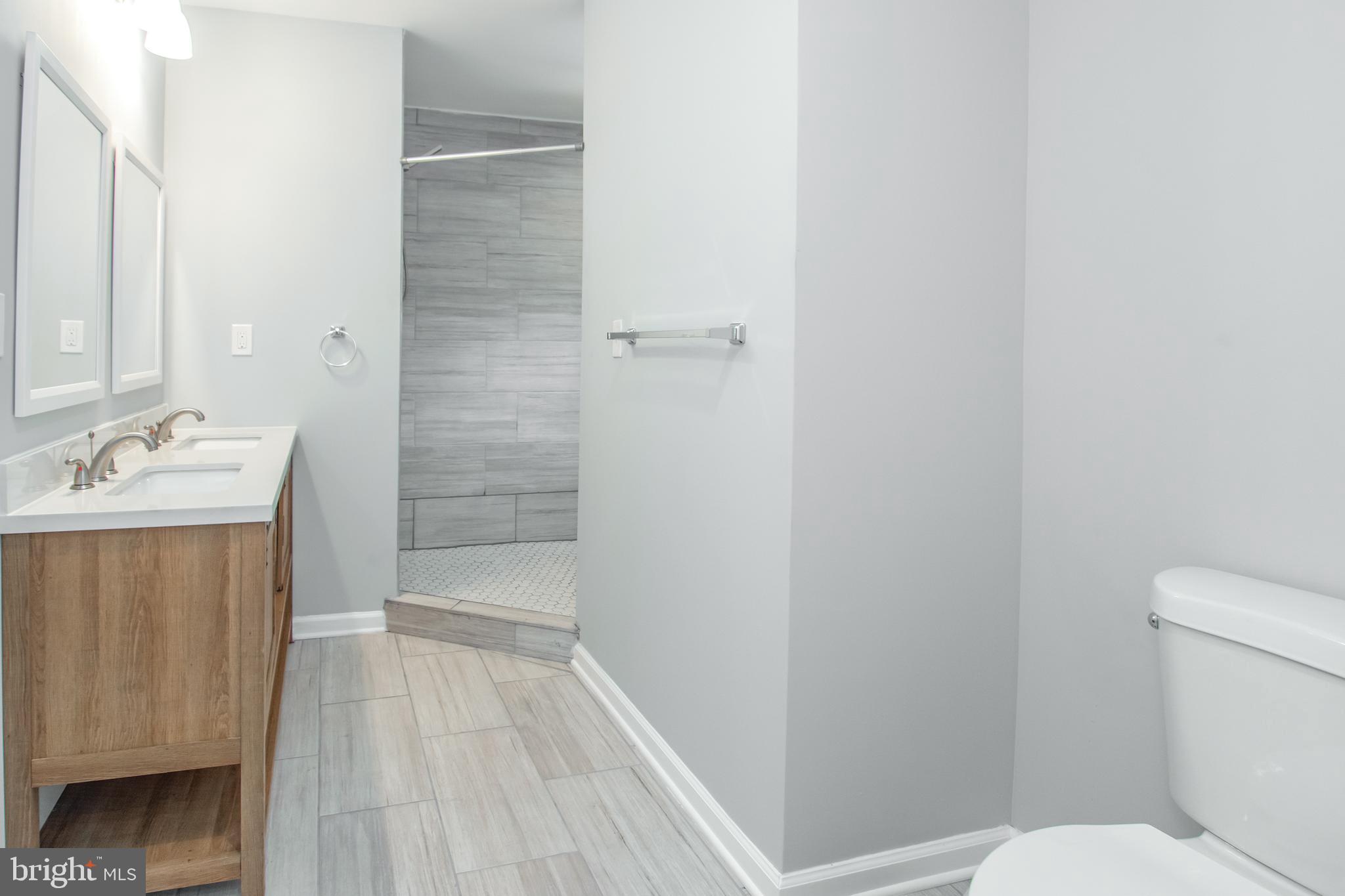 BARCLAY - Residential