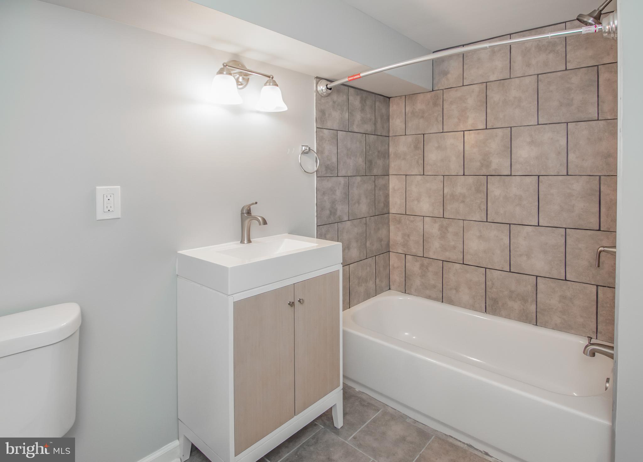 BARCLAY - Residential