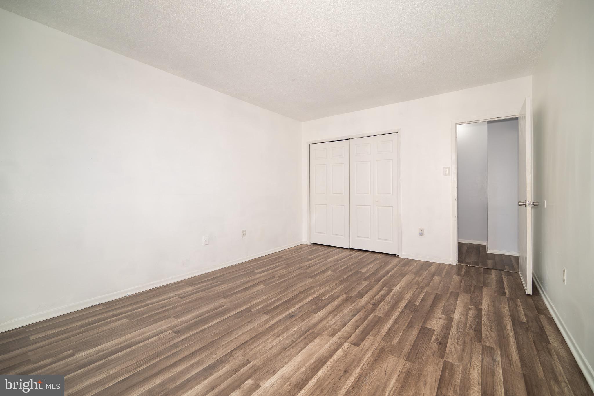 SKYLINE PLAZA - Residential