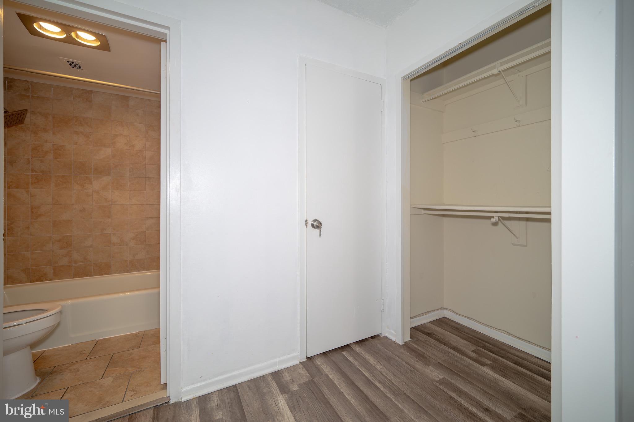 SKYLINE PLAZA - Residential