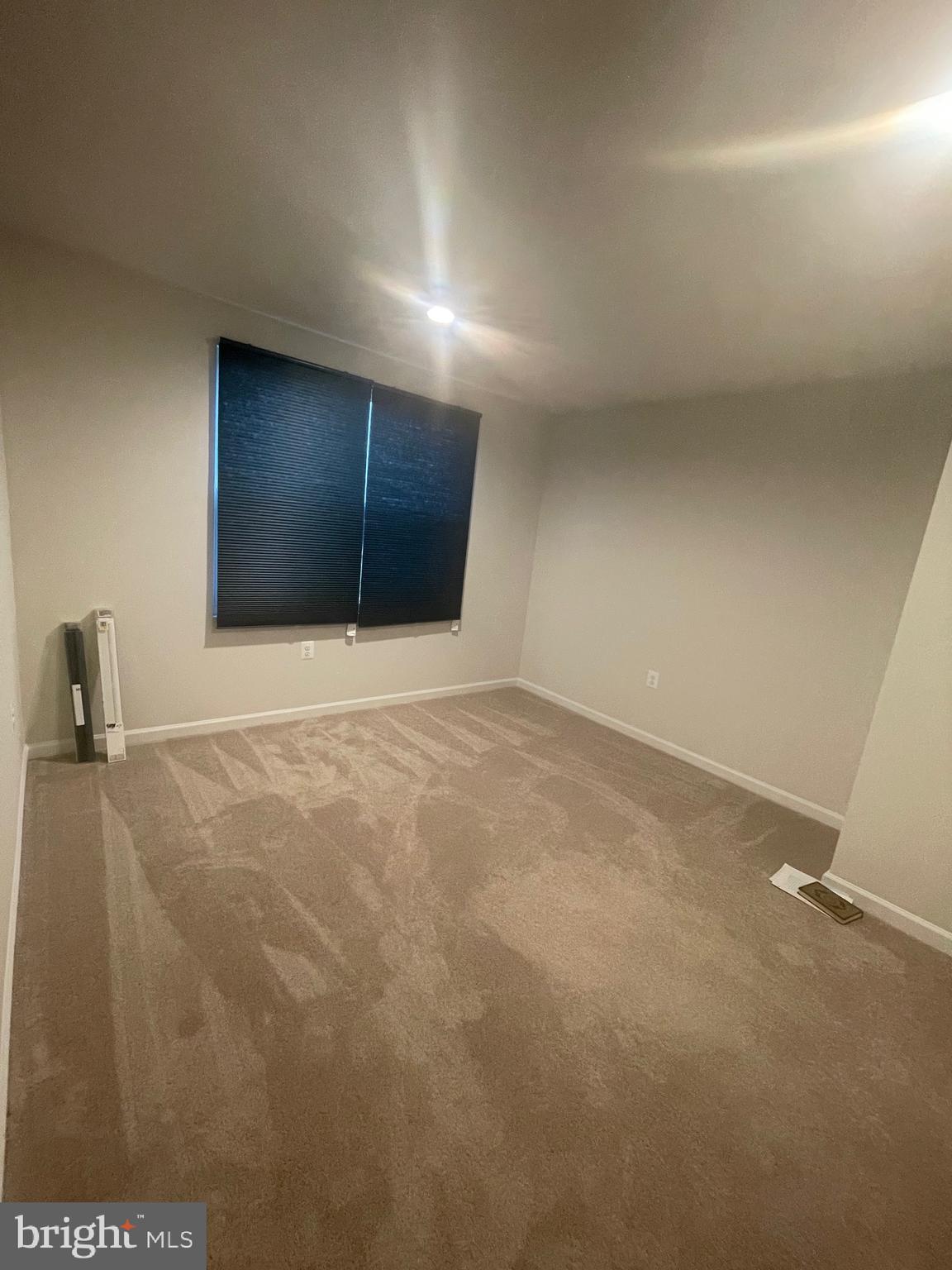 CHANDLERS GLEN - Residential Lease