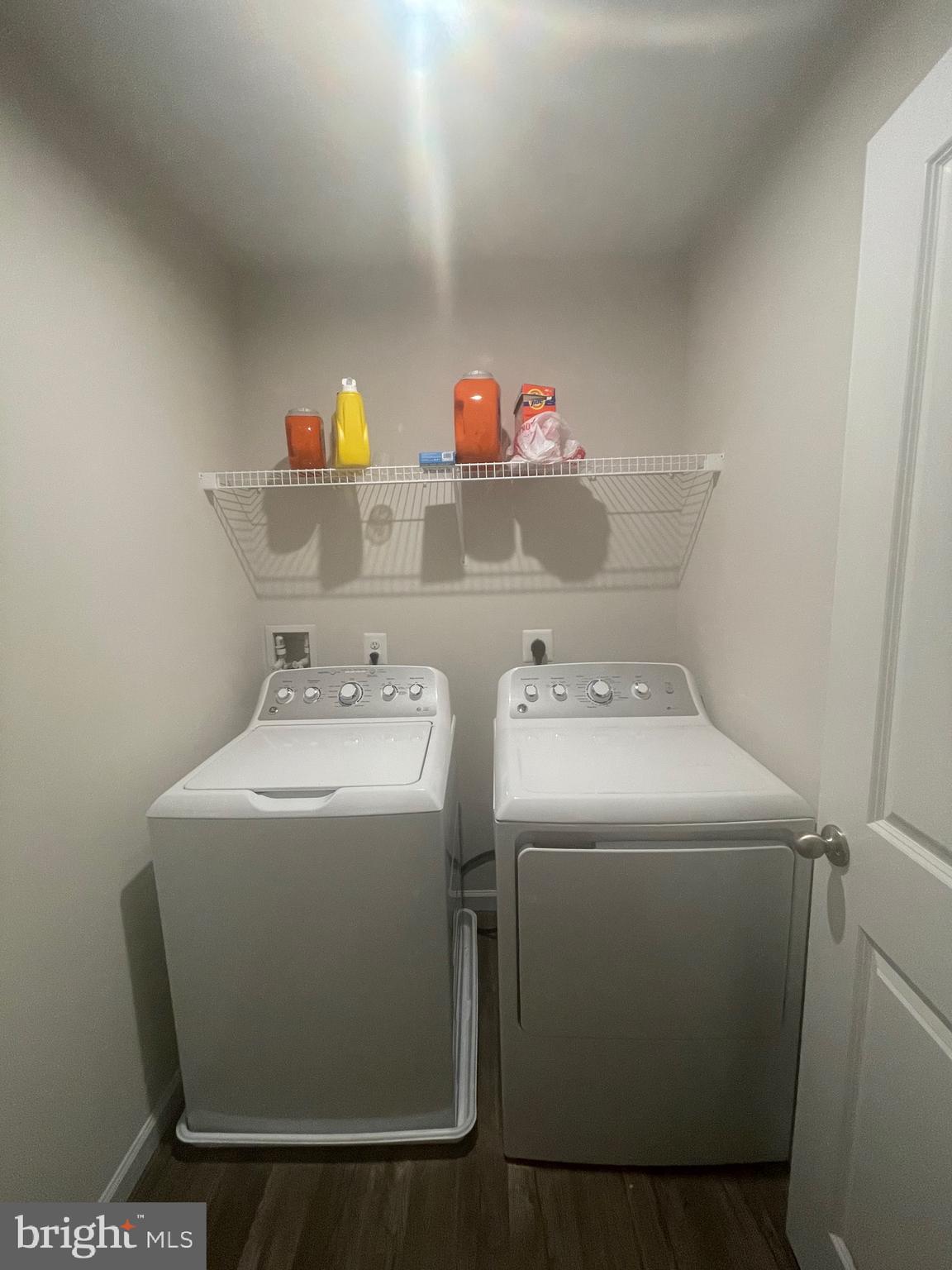 CHANDLERS GLEN - Residential Lease