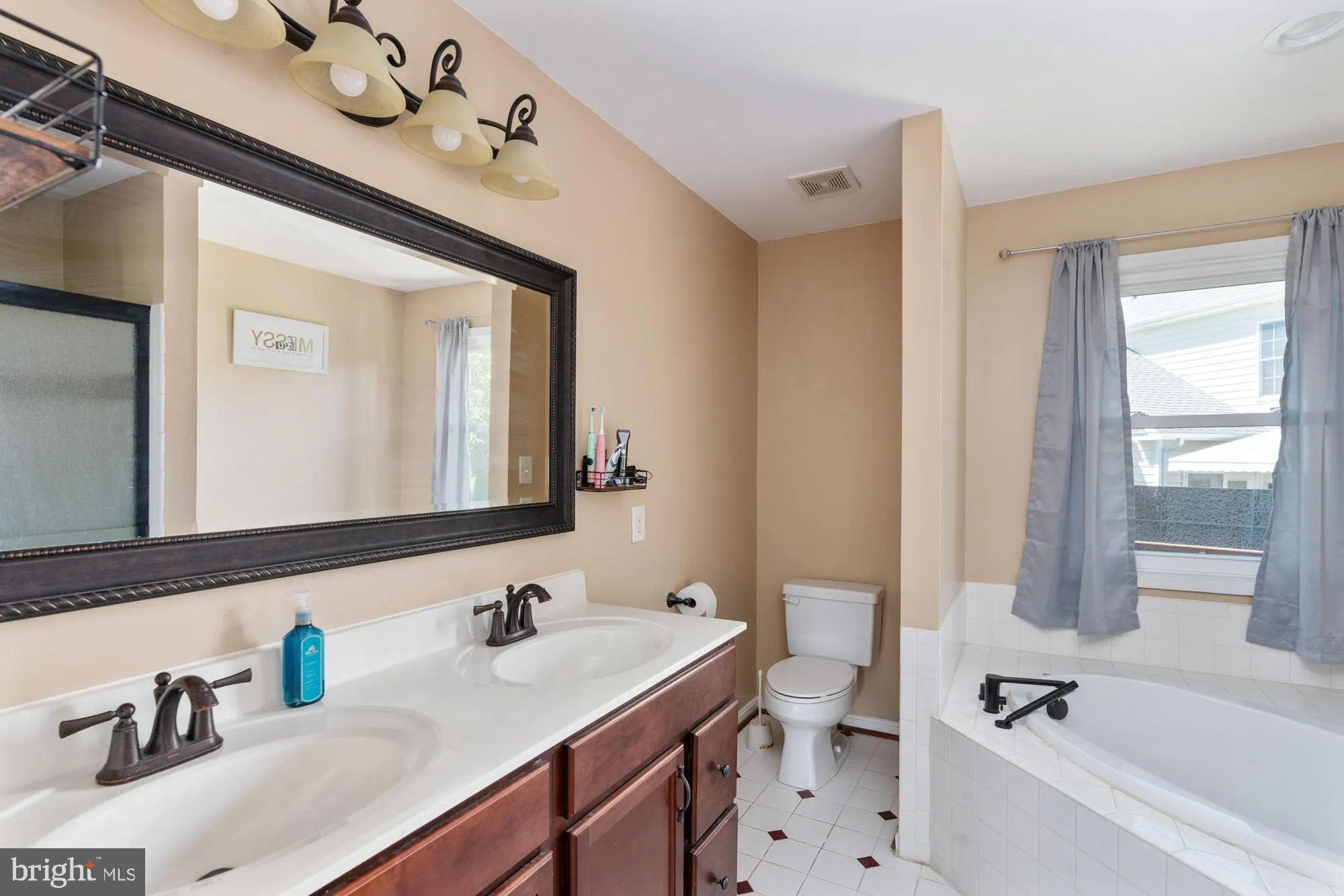 Spotsylvania, Virginia 22553, United States, 4 Bedrooms Bedrooms, ,3 BathroomsBathrooms,Residential,Active,122961