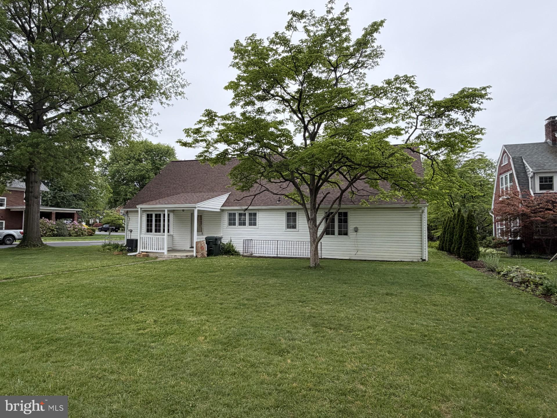 OAK HILL - Residential
