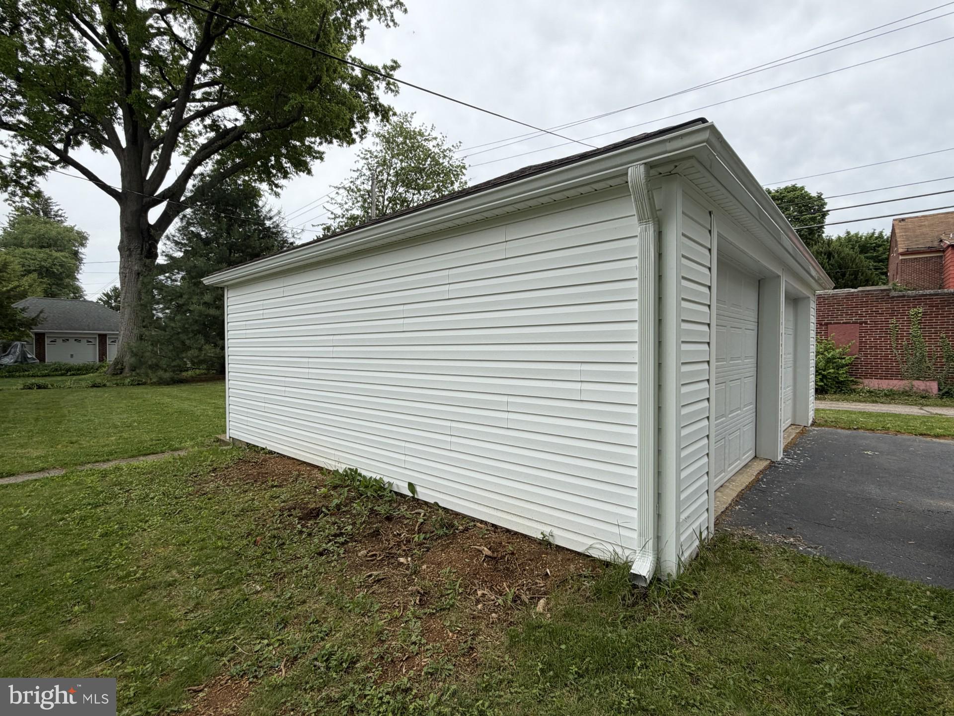 OAK HILL - Residential