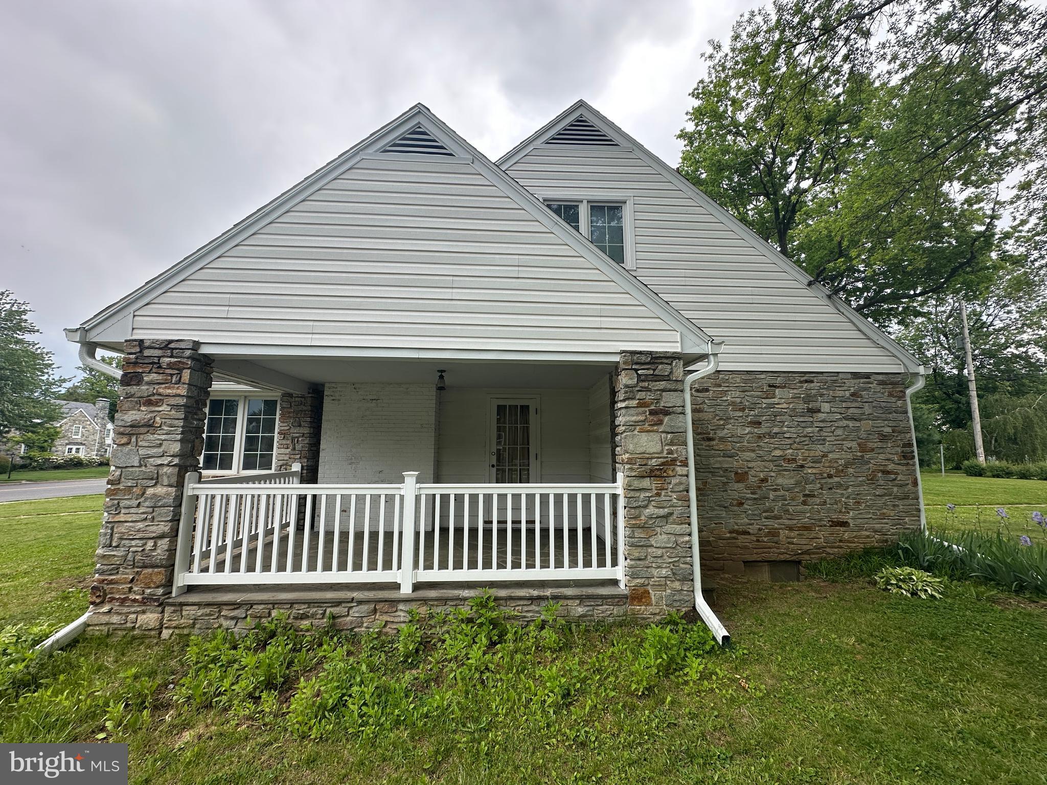 OAK HILL - Residential