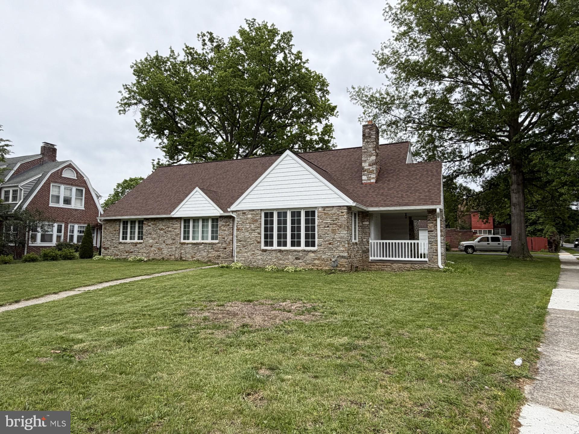 OAK HILL - Residential