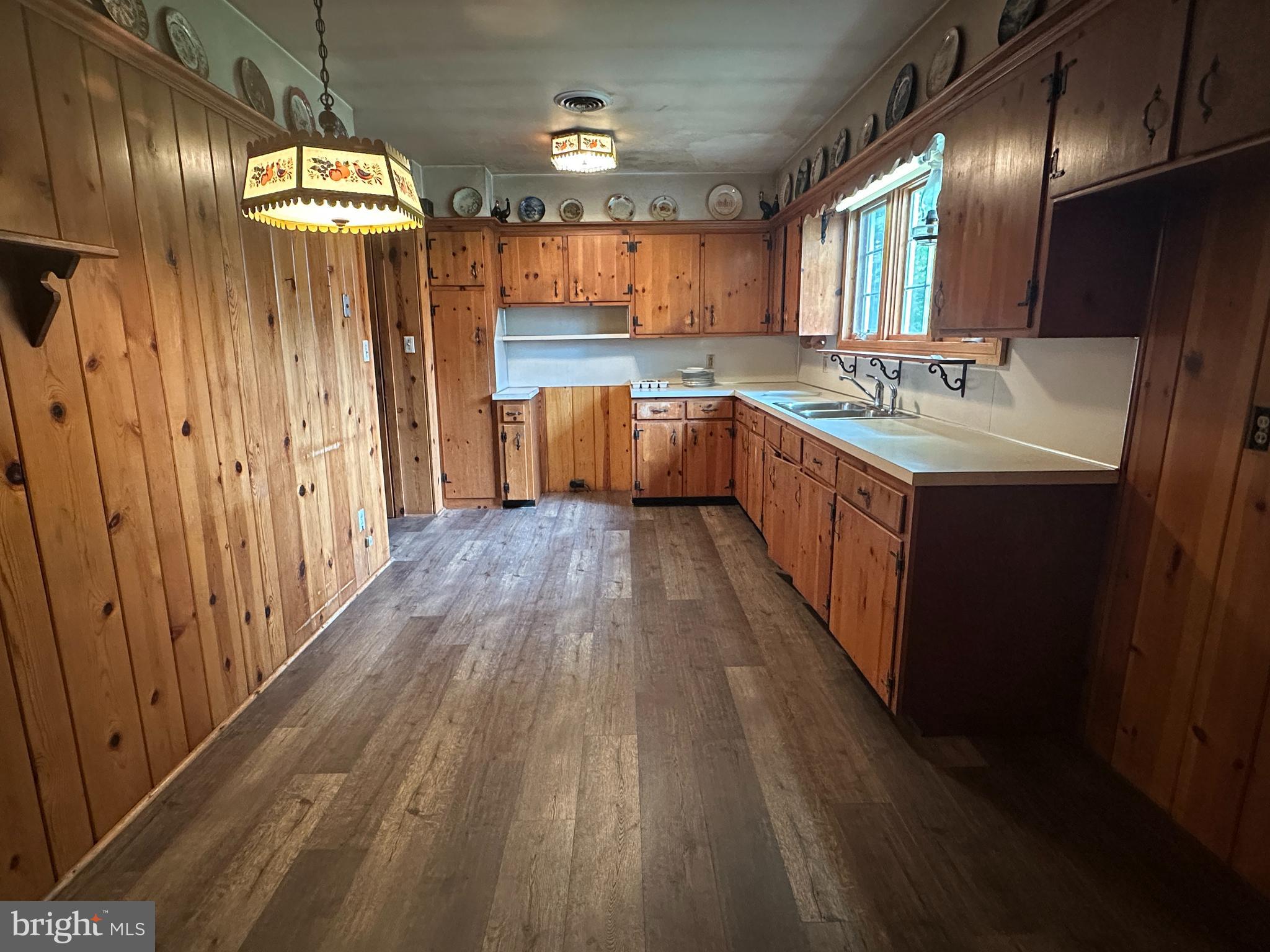 OAK HILL - Residential