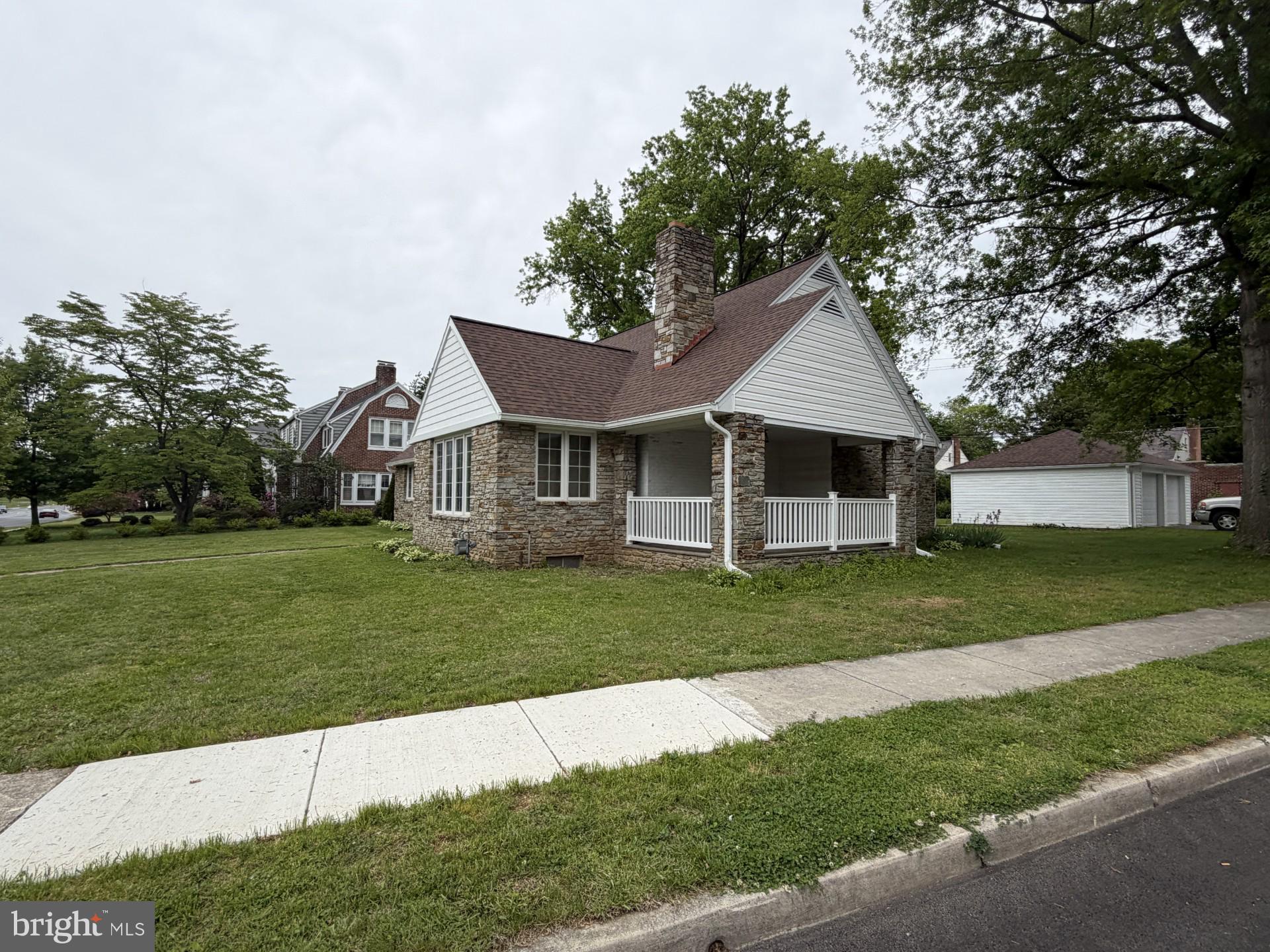 OAK HILL - Residential