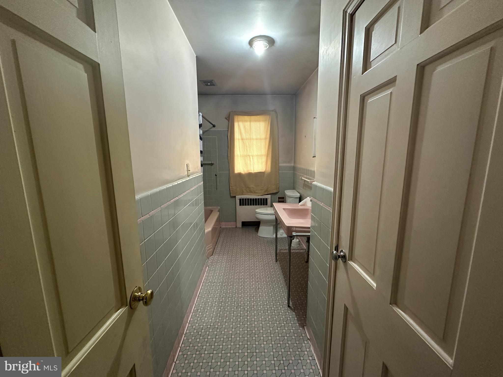 OAK HILL - Residential