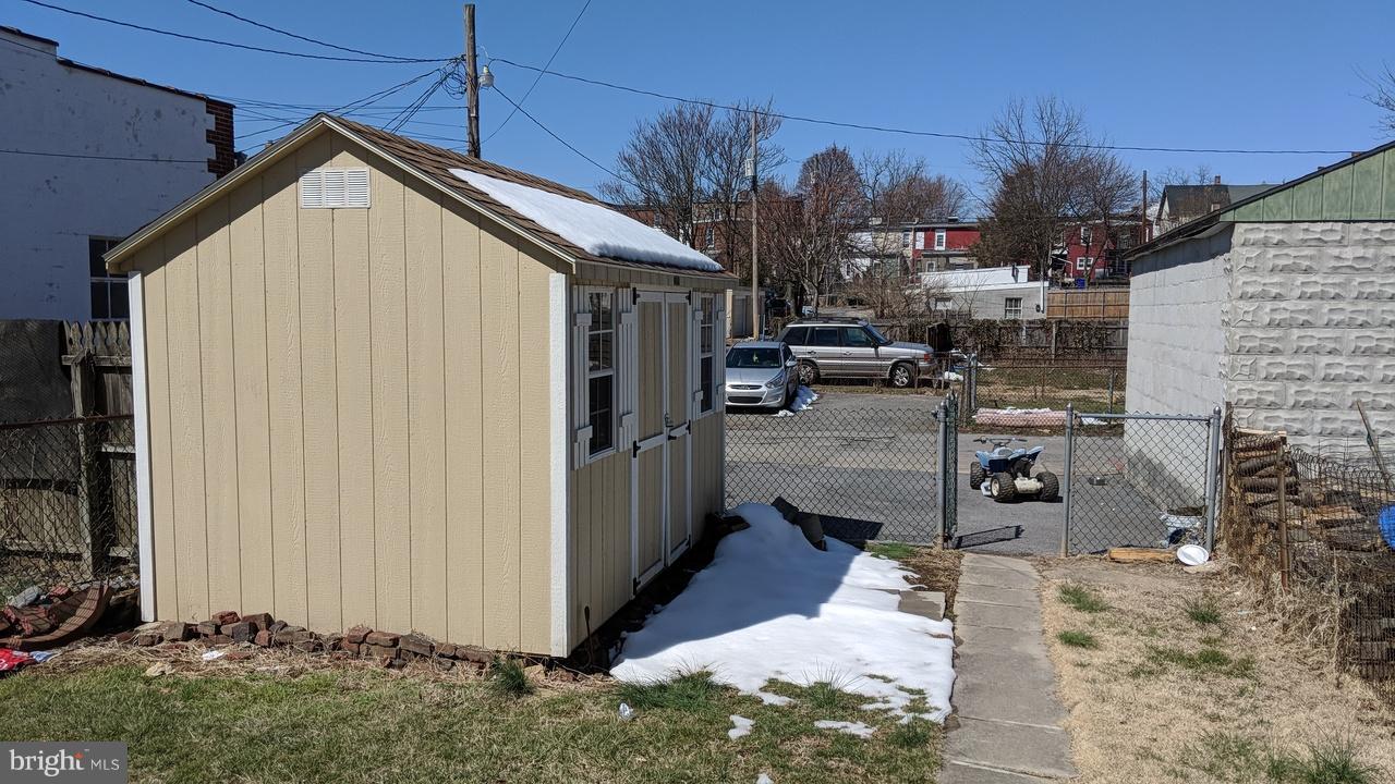 HAGERSTOWN - Residential