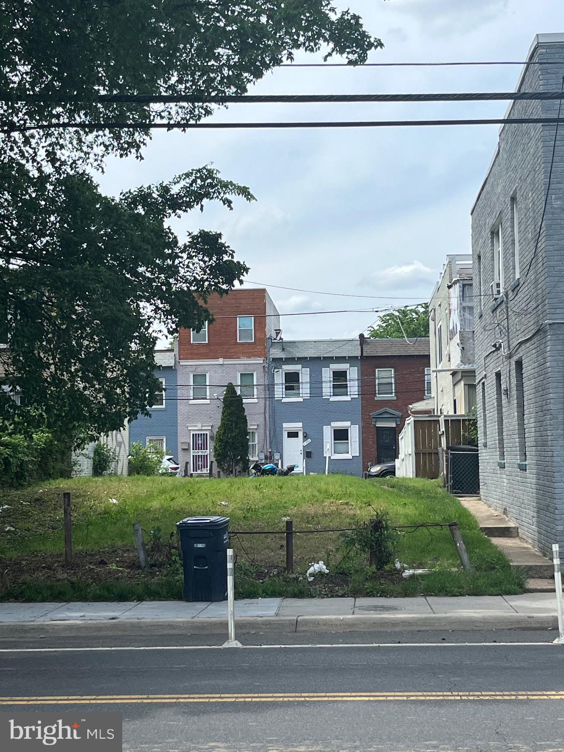 1951 CAPITOL AVENUE NE