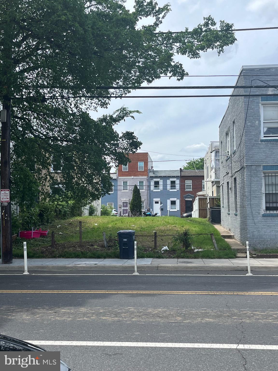 1951 CAPITOL AVENUE NE