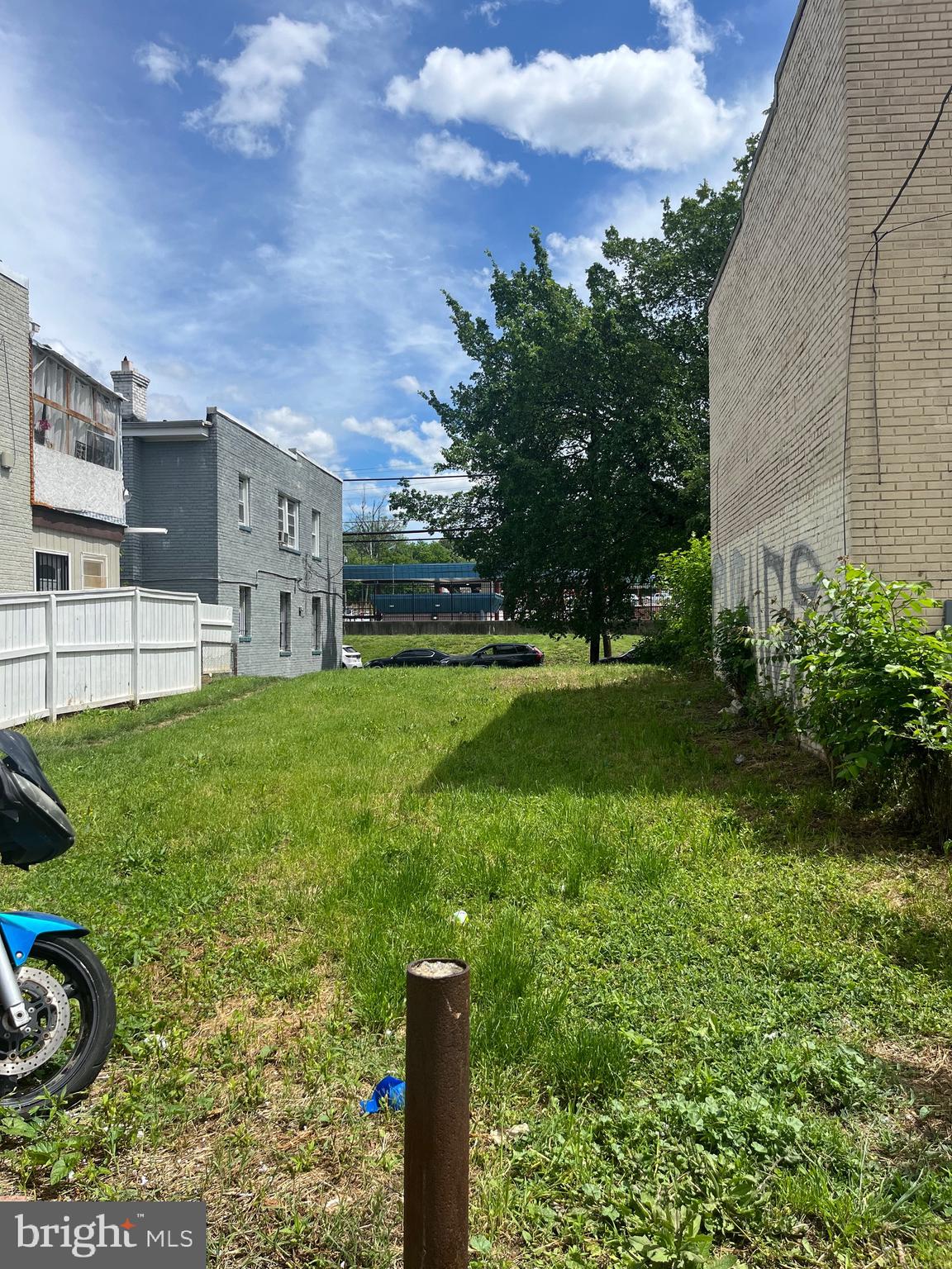 1951 CAPITOL AVENUE NE