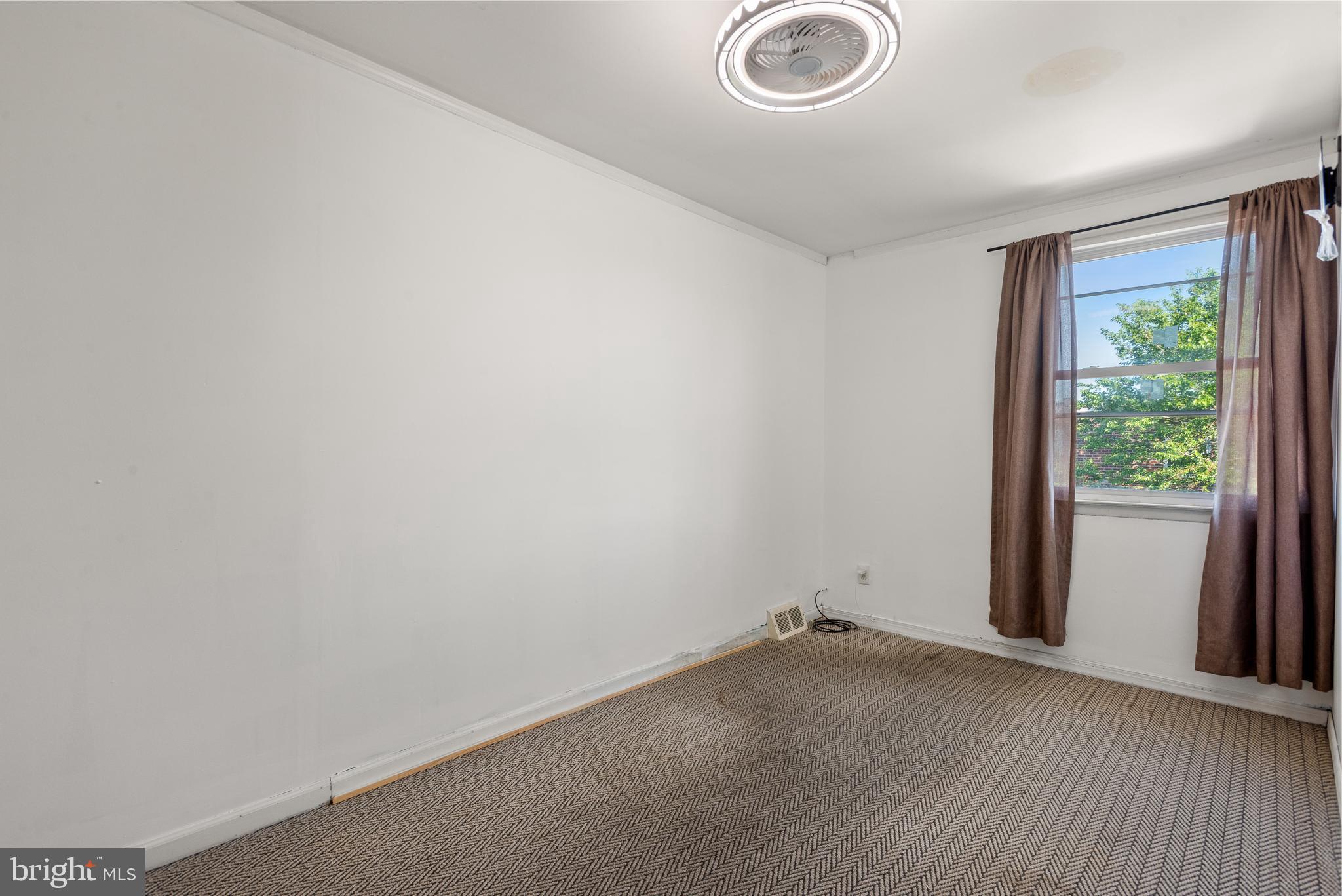 HOLMESBURG - Residential