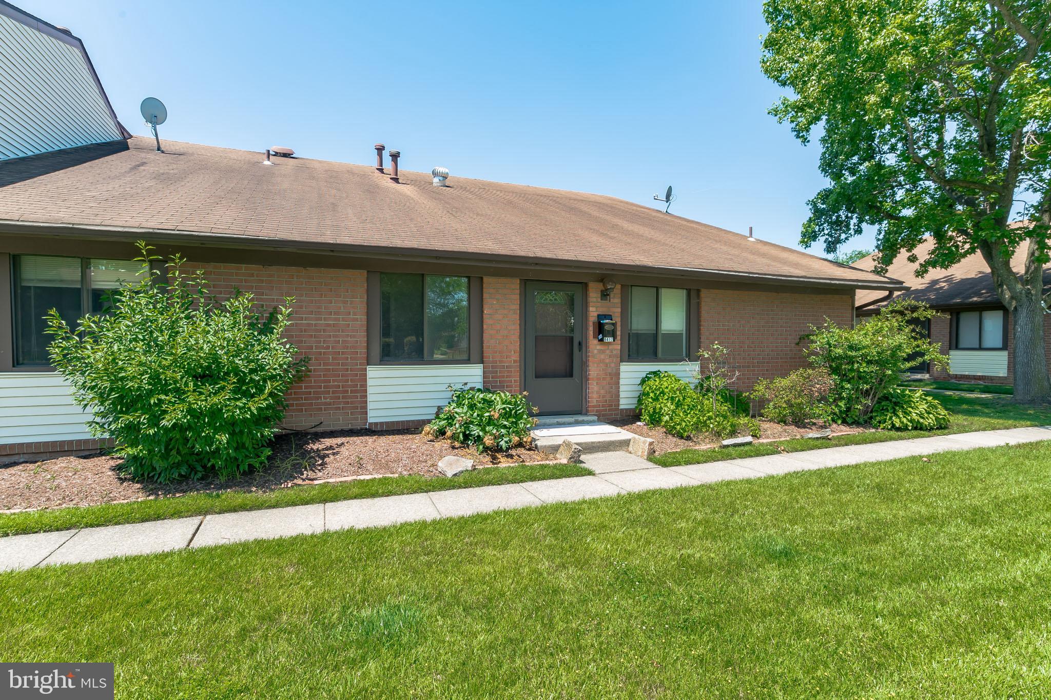 PINEWOOD LAWNS - Residential Lease