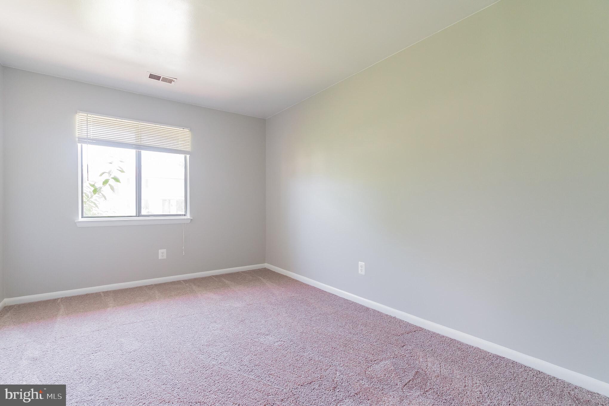 PINEWOOD LAWNS - Residential Lease