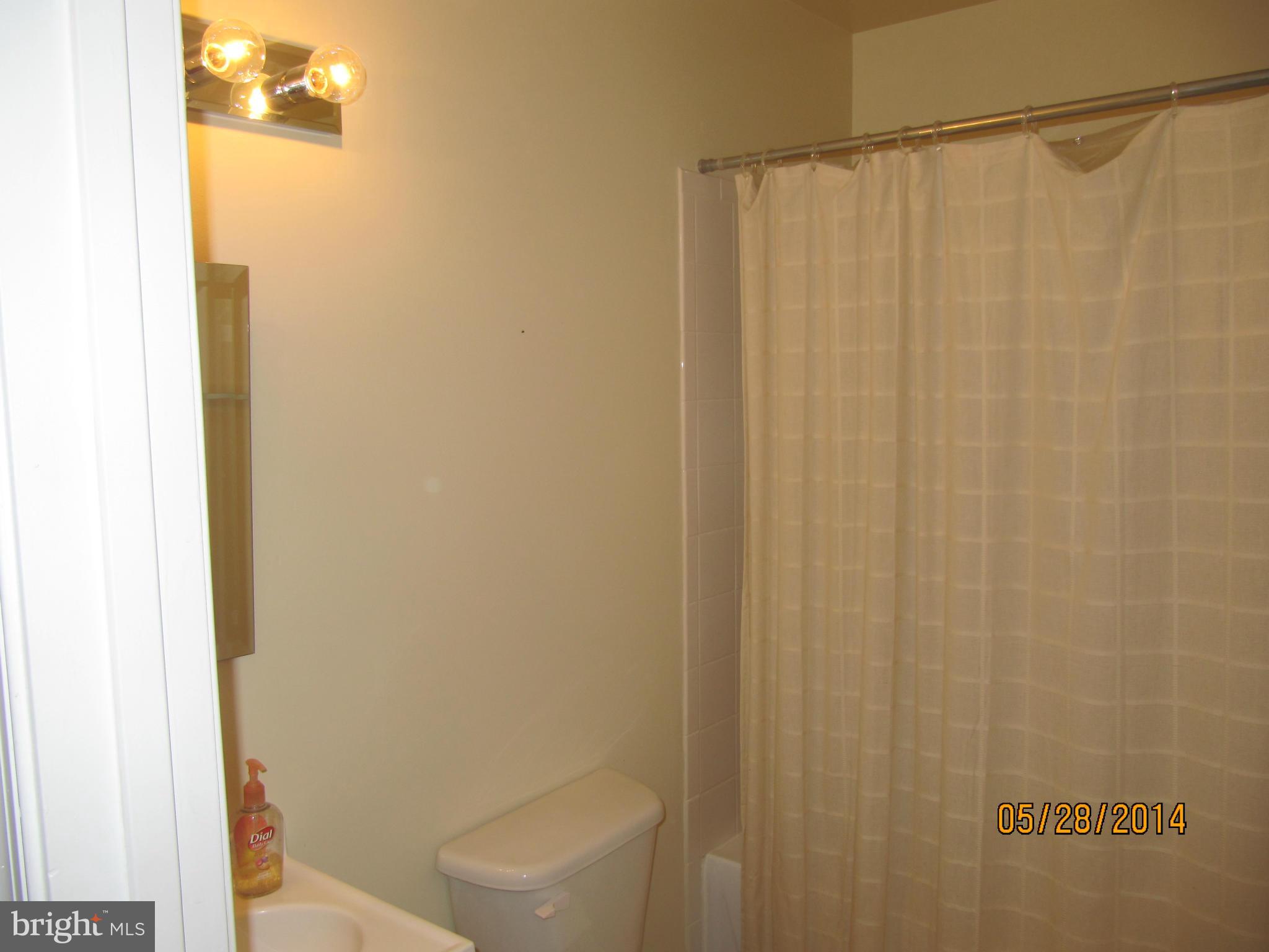 PRINCE WILLIAM COMMONS - Residential Lease