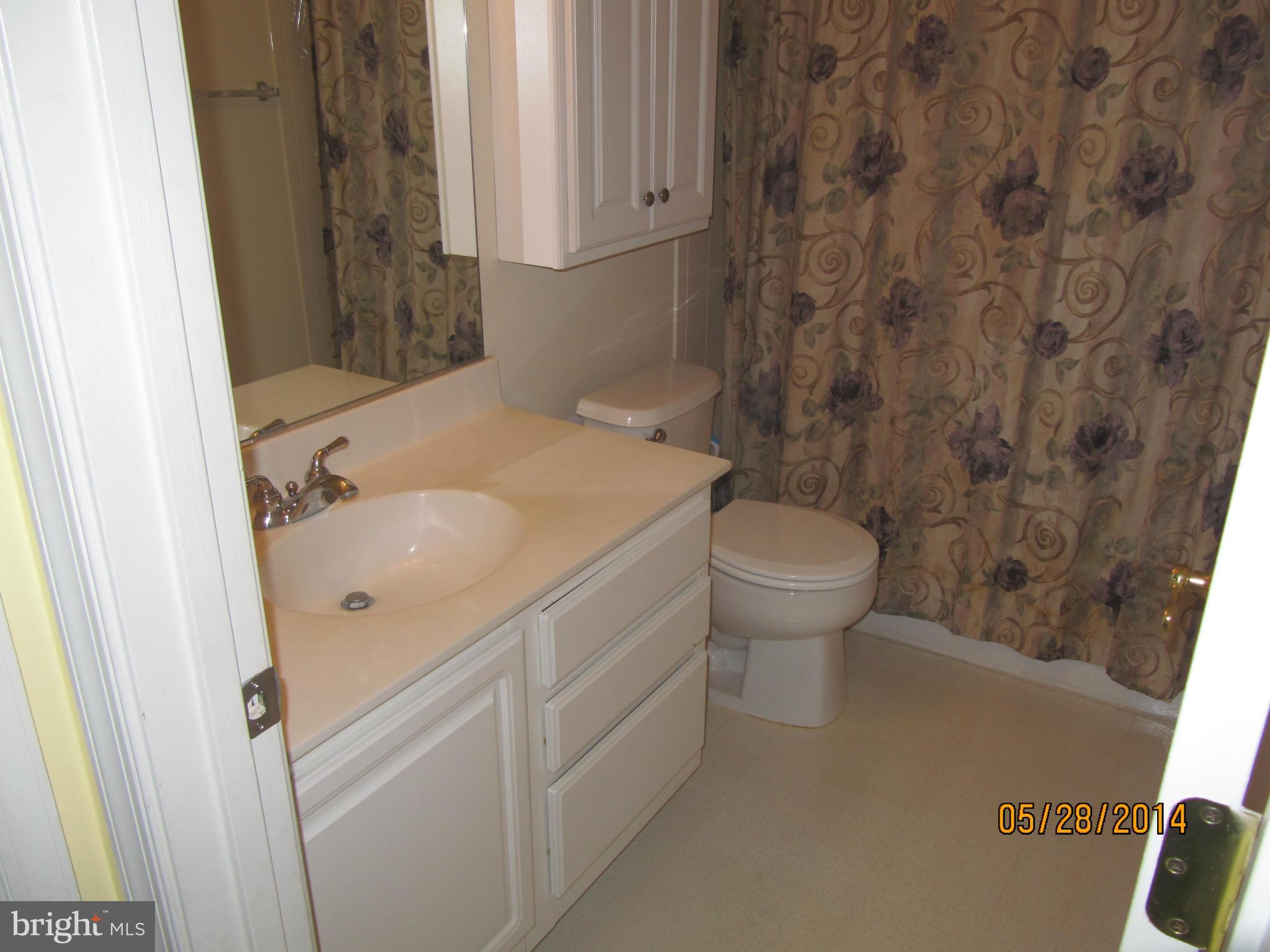 PRINCE WILLIAM COMMONS - Residential Lease