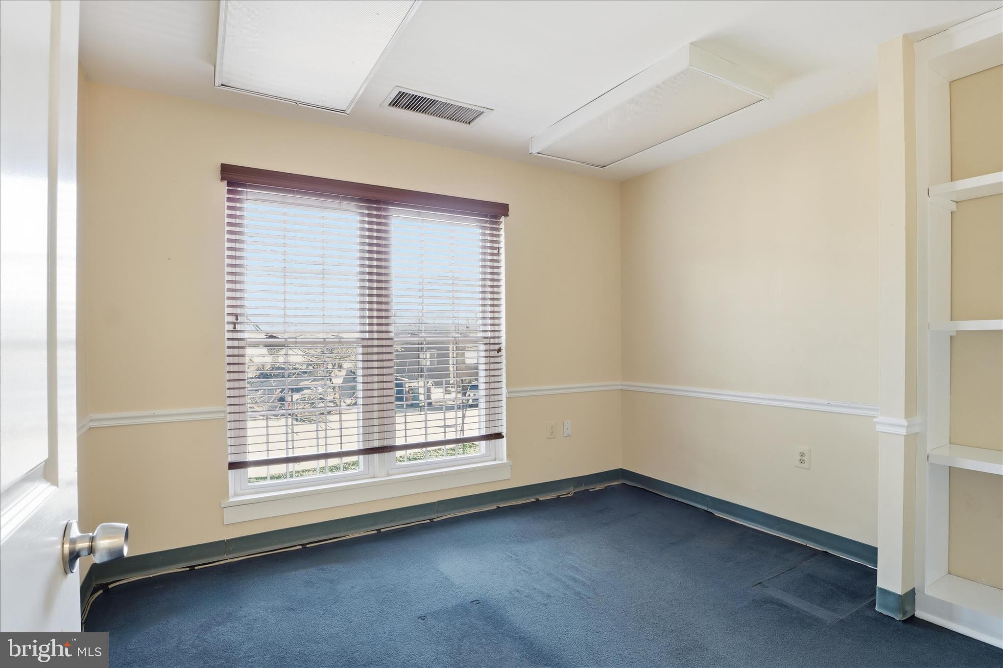 DEMOCRACY SQUARE BUS CTR - Commercial Sale