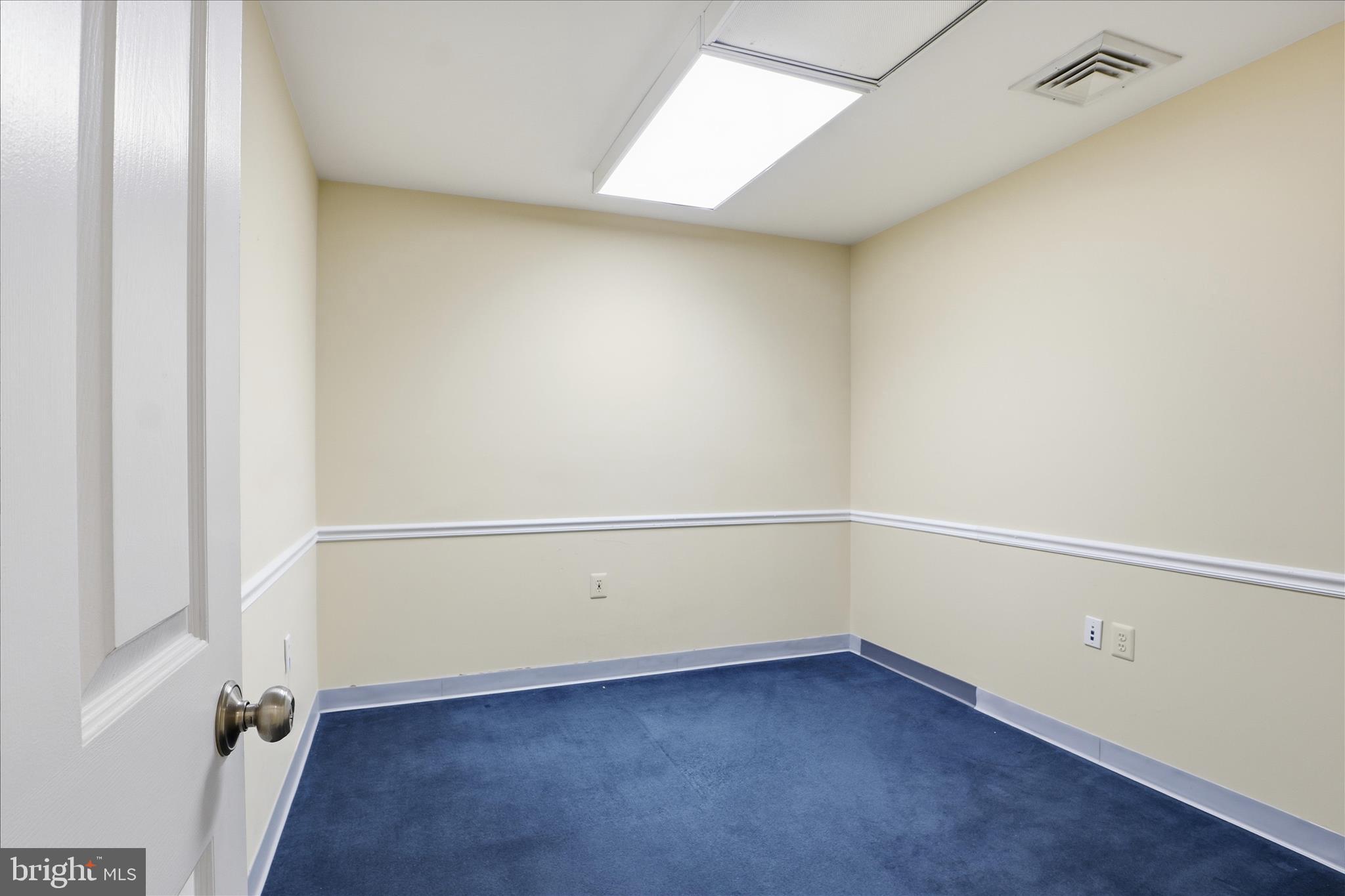 DEMOCRACY SQUARE BUS CTR - Commercial Sale