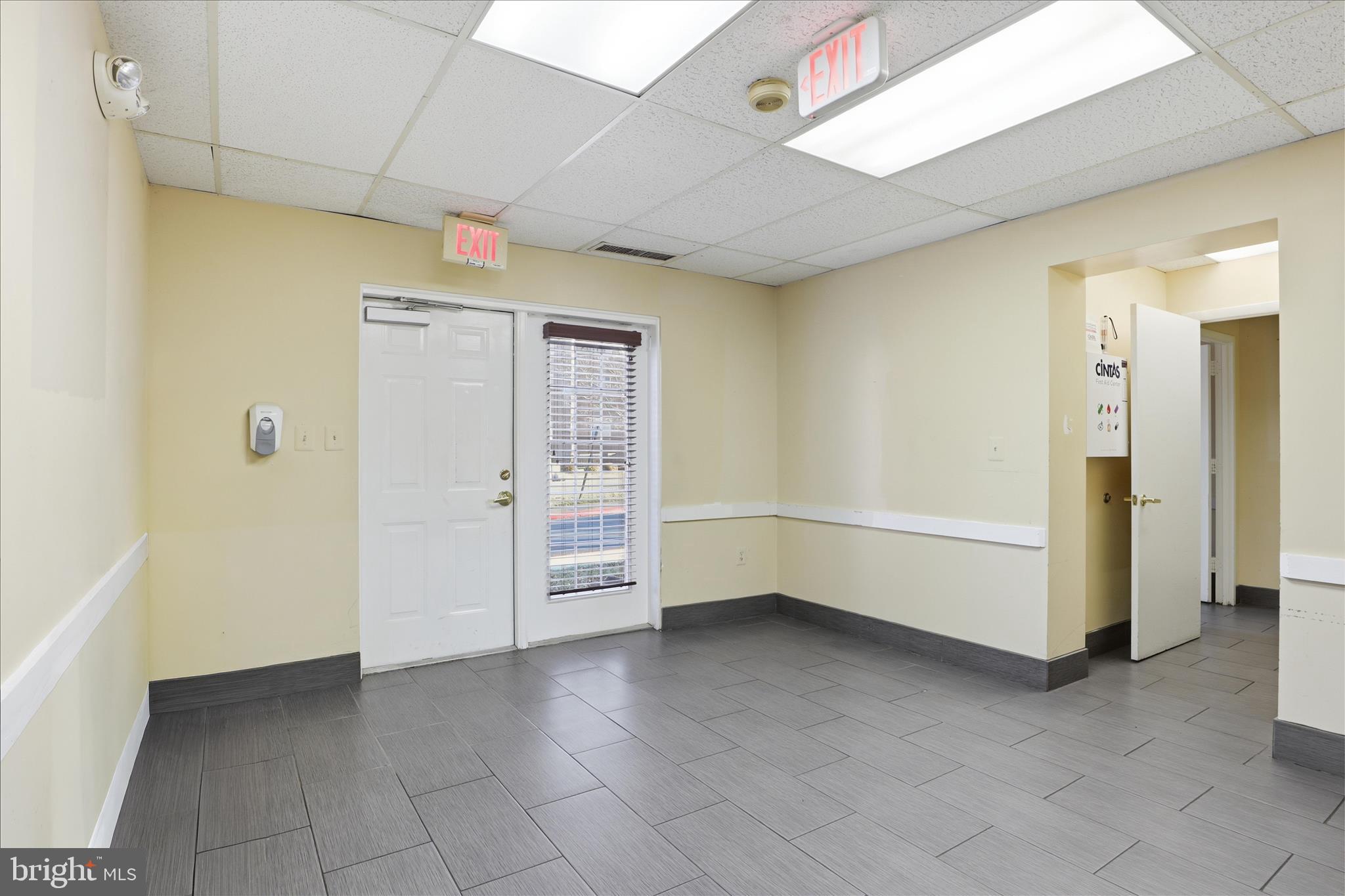 DEMOCRACY SQUARE BUS CTR - Commercial Sale