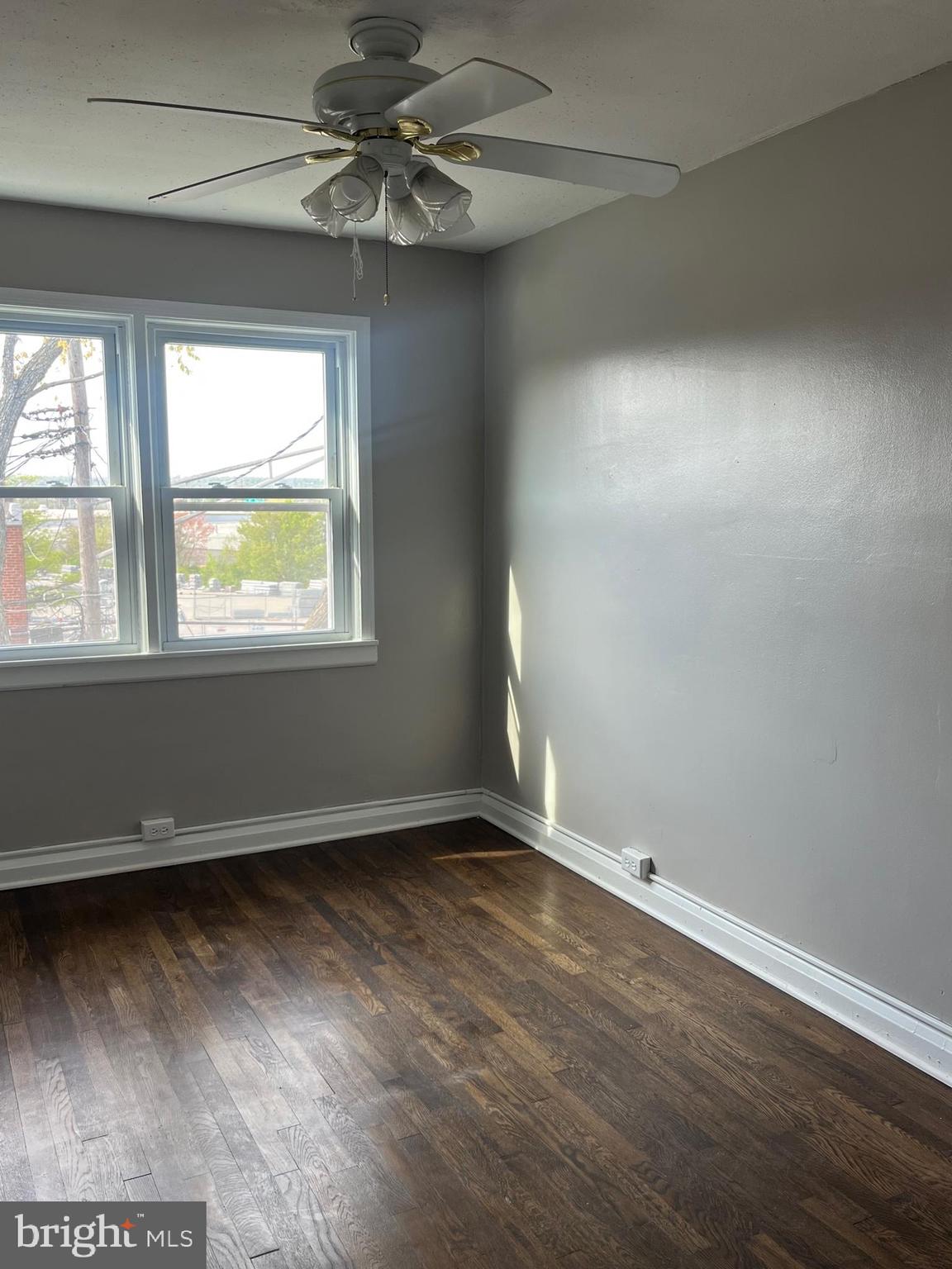 EASTWOOD - Residential Lease