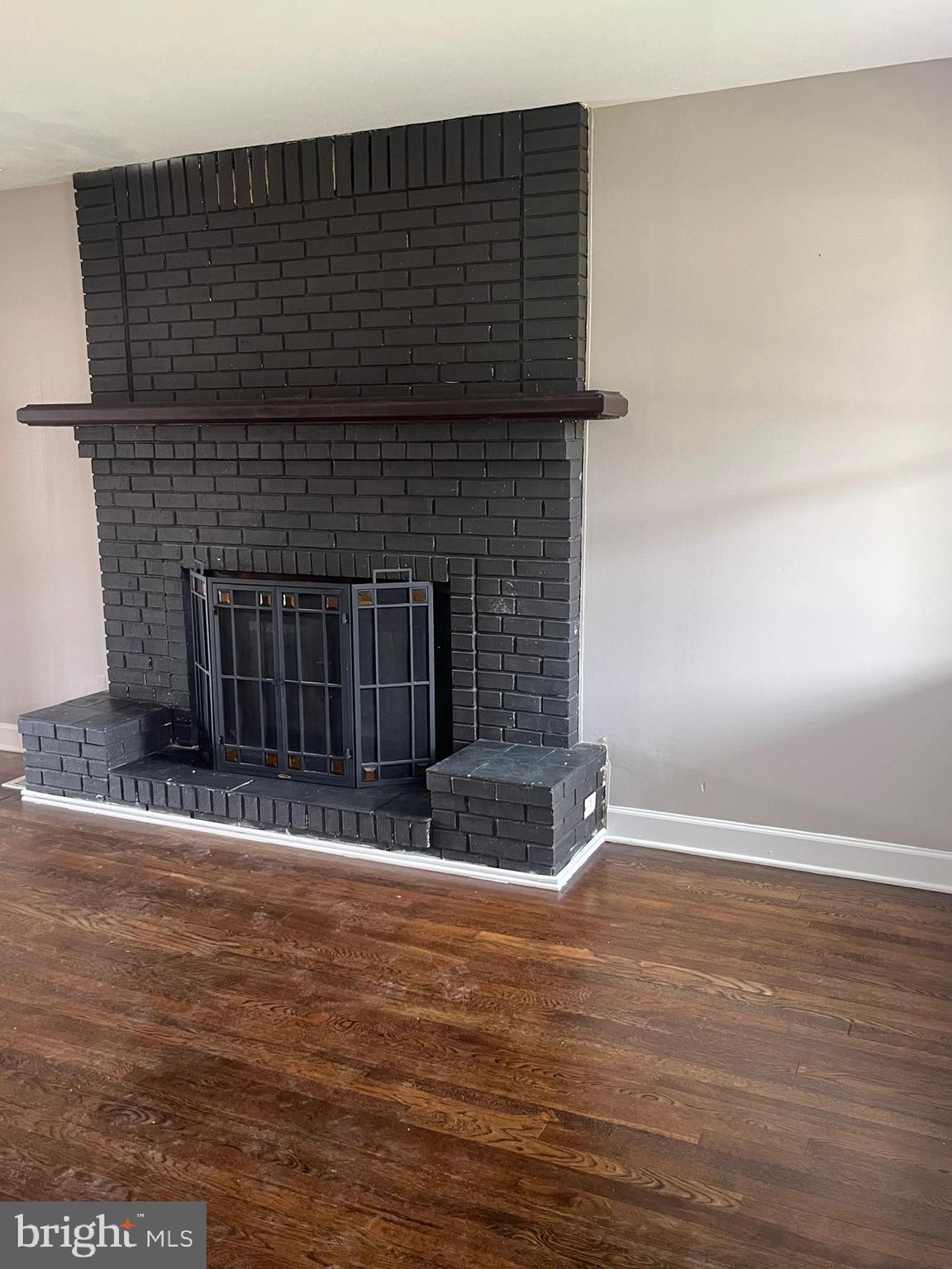 EASTWOOD - Residential Lease