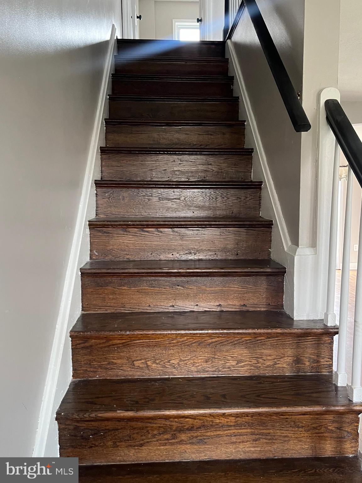 EASTWOOD - Residential Lease
