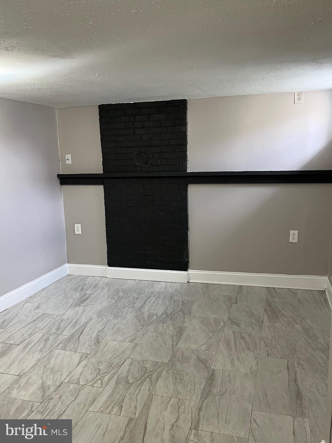 EASTWOOD - Residential Lease