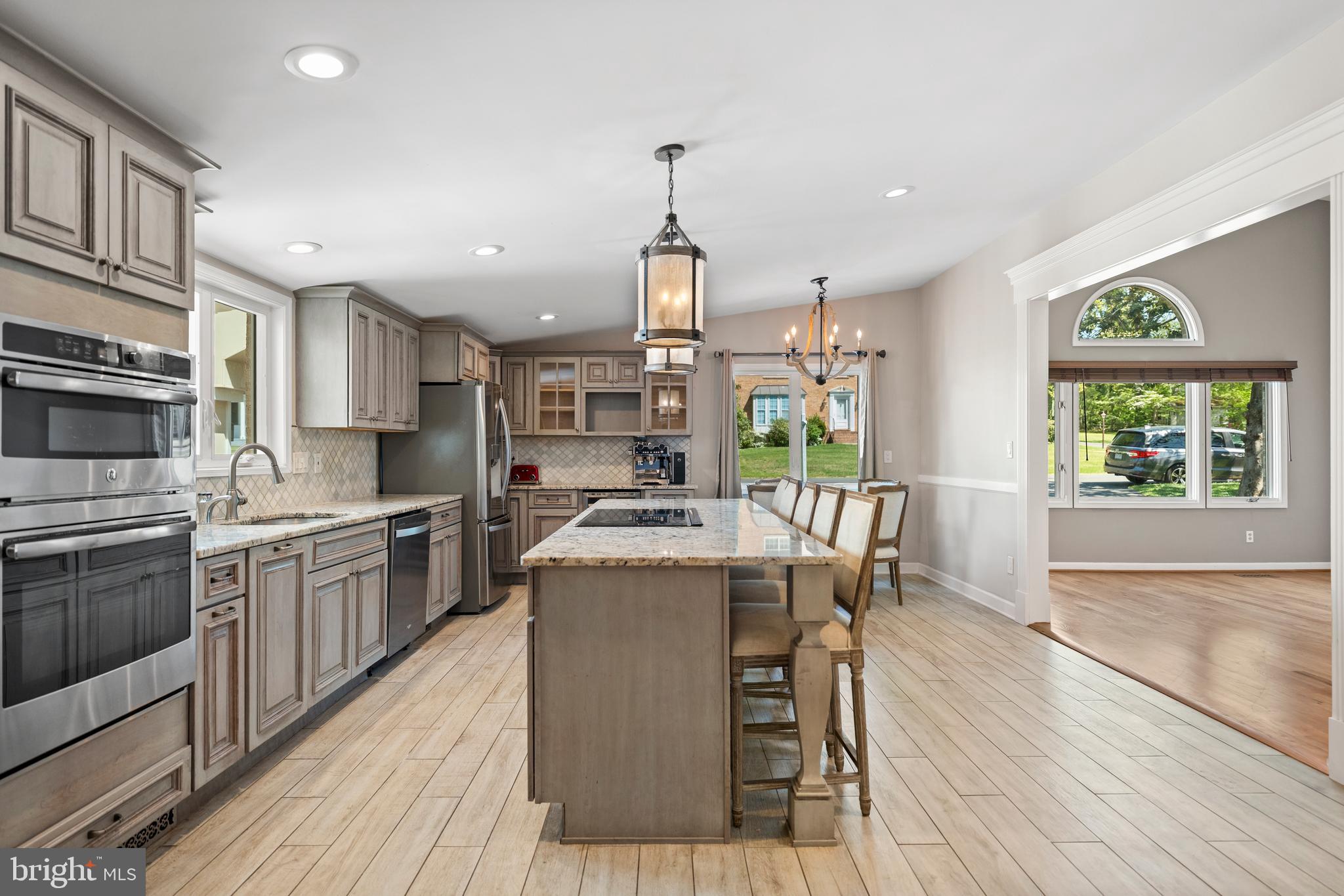 7113 CAROL LANE