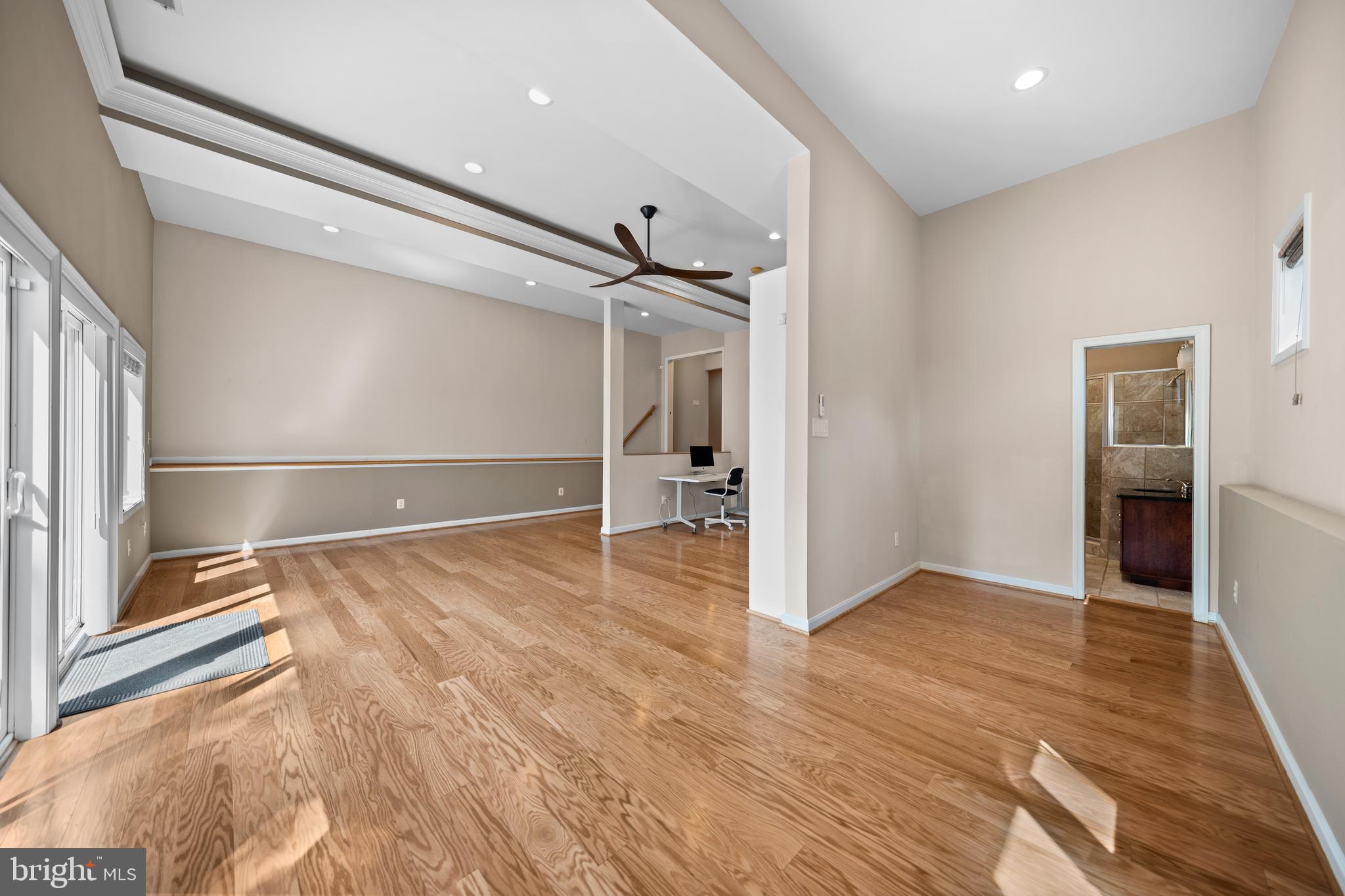 FALLS CHURCH - Residential