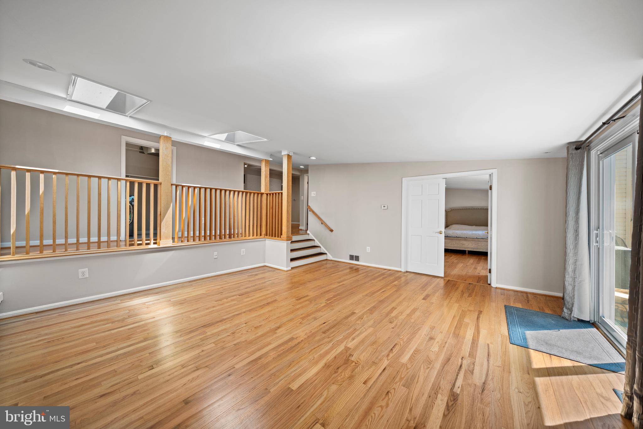 FALLS CHURCH - Residential