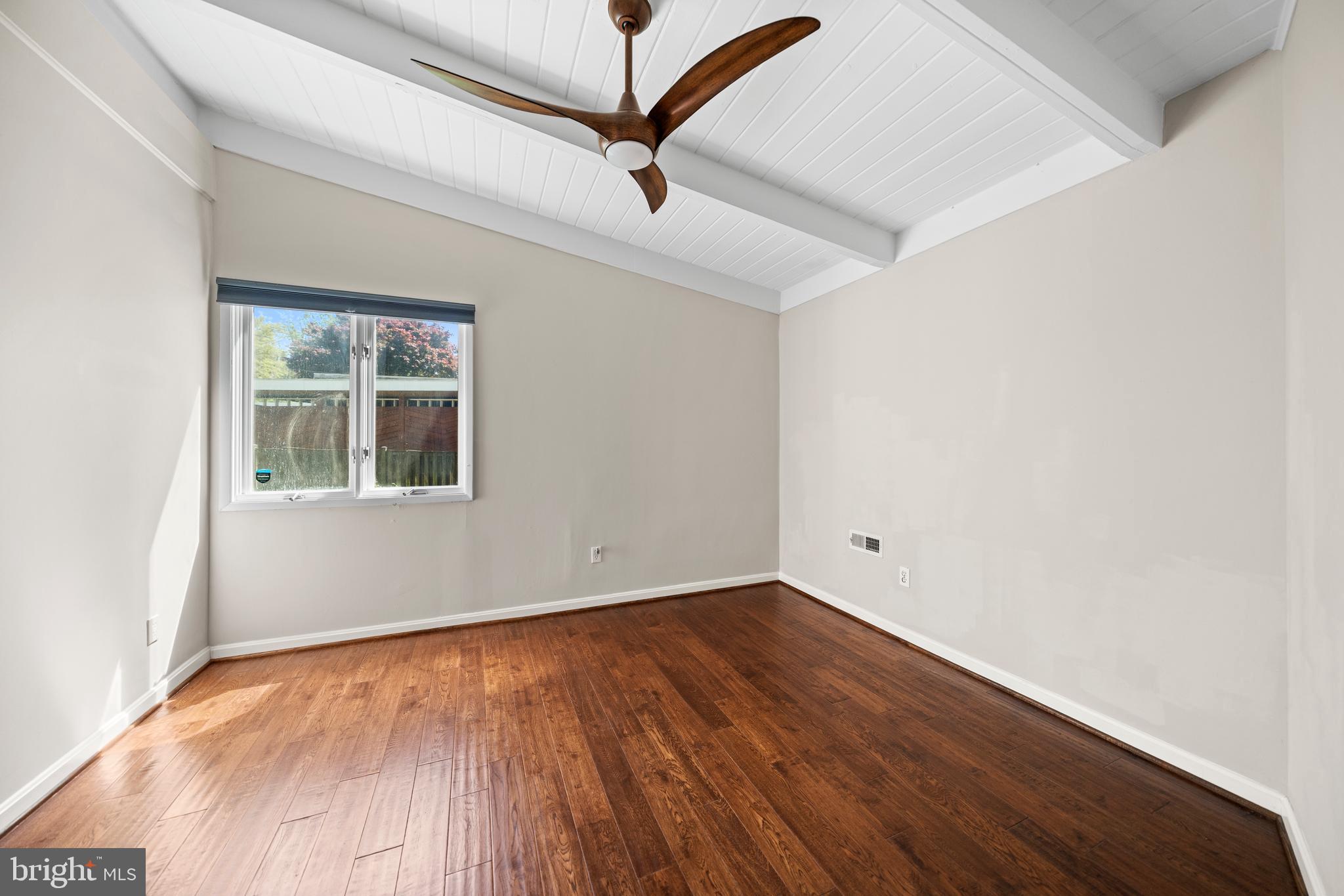FALLS CHURCH - Residential