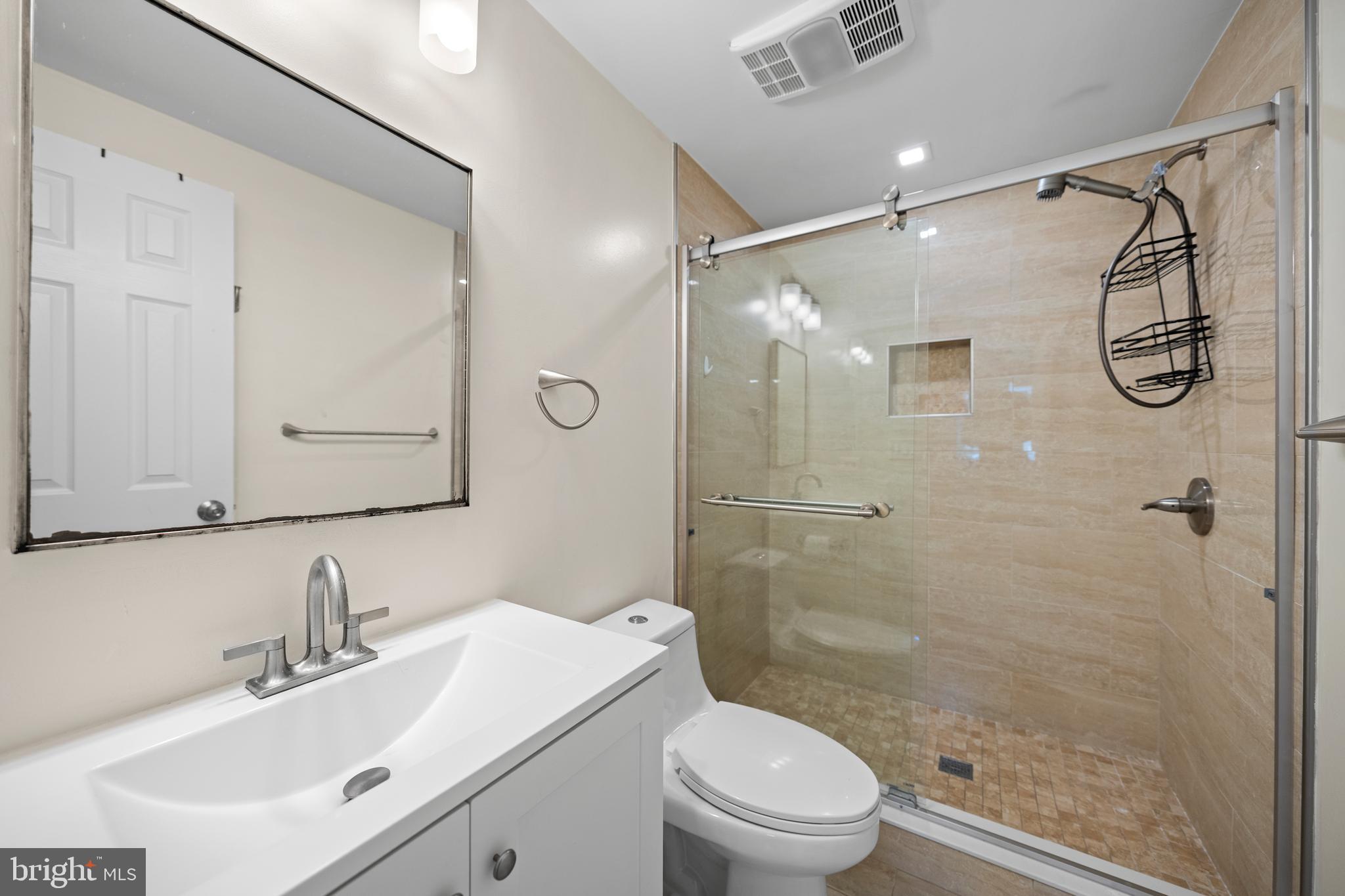 FALLS CHURCH - Residential