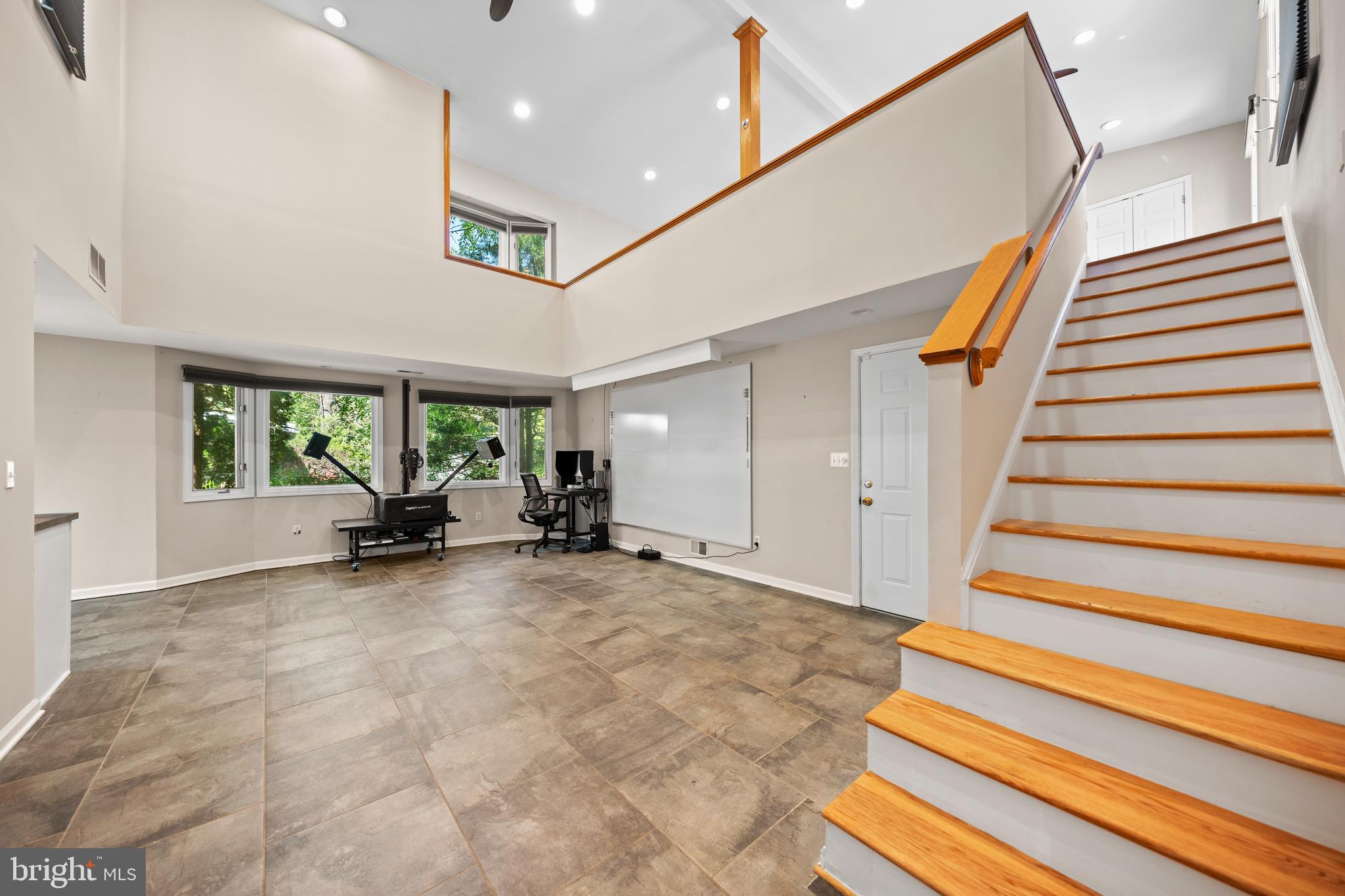 FALLS CHURCH - Residential