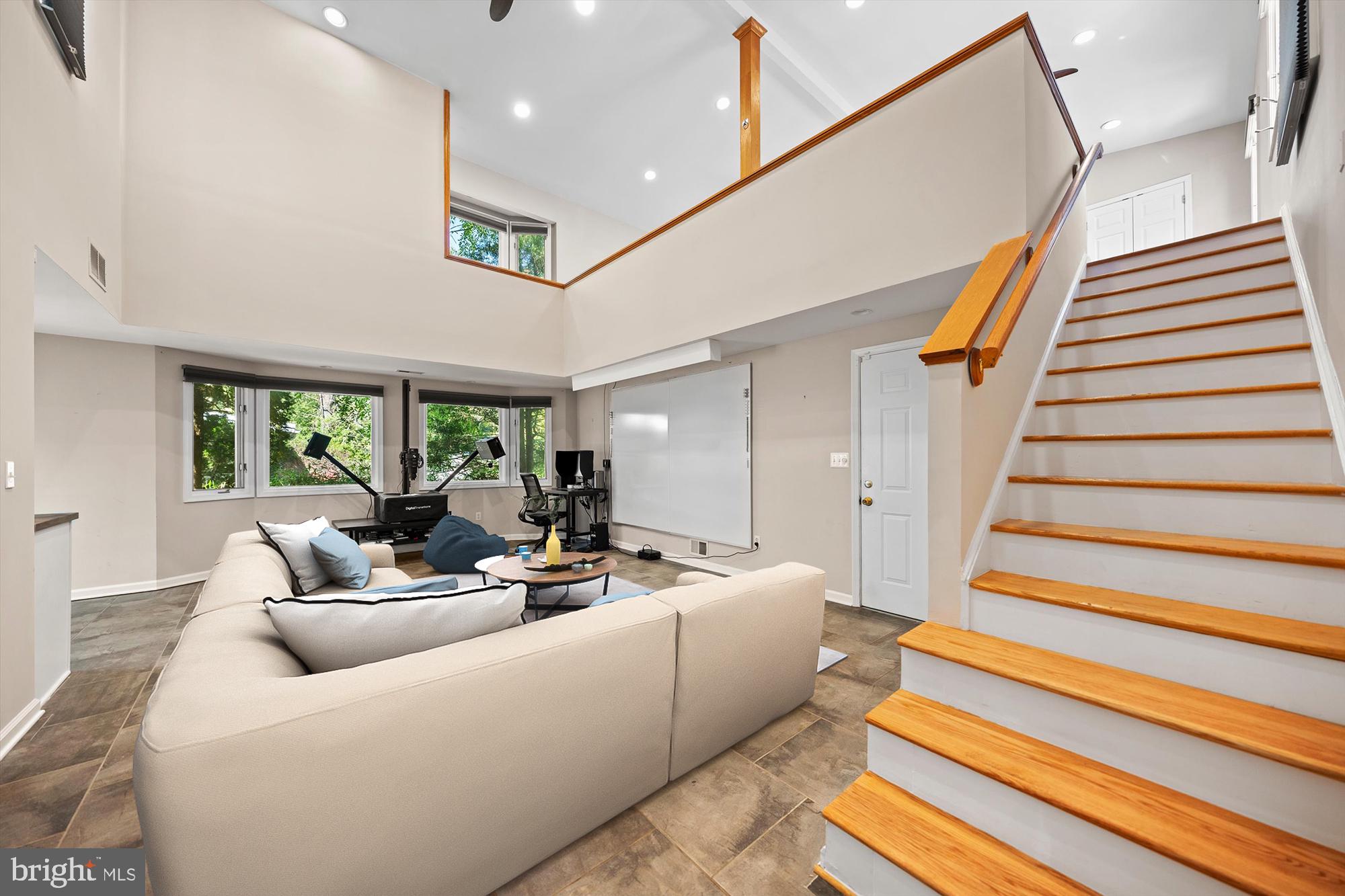 FALLS CHURCH - Residential