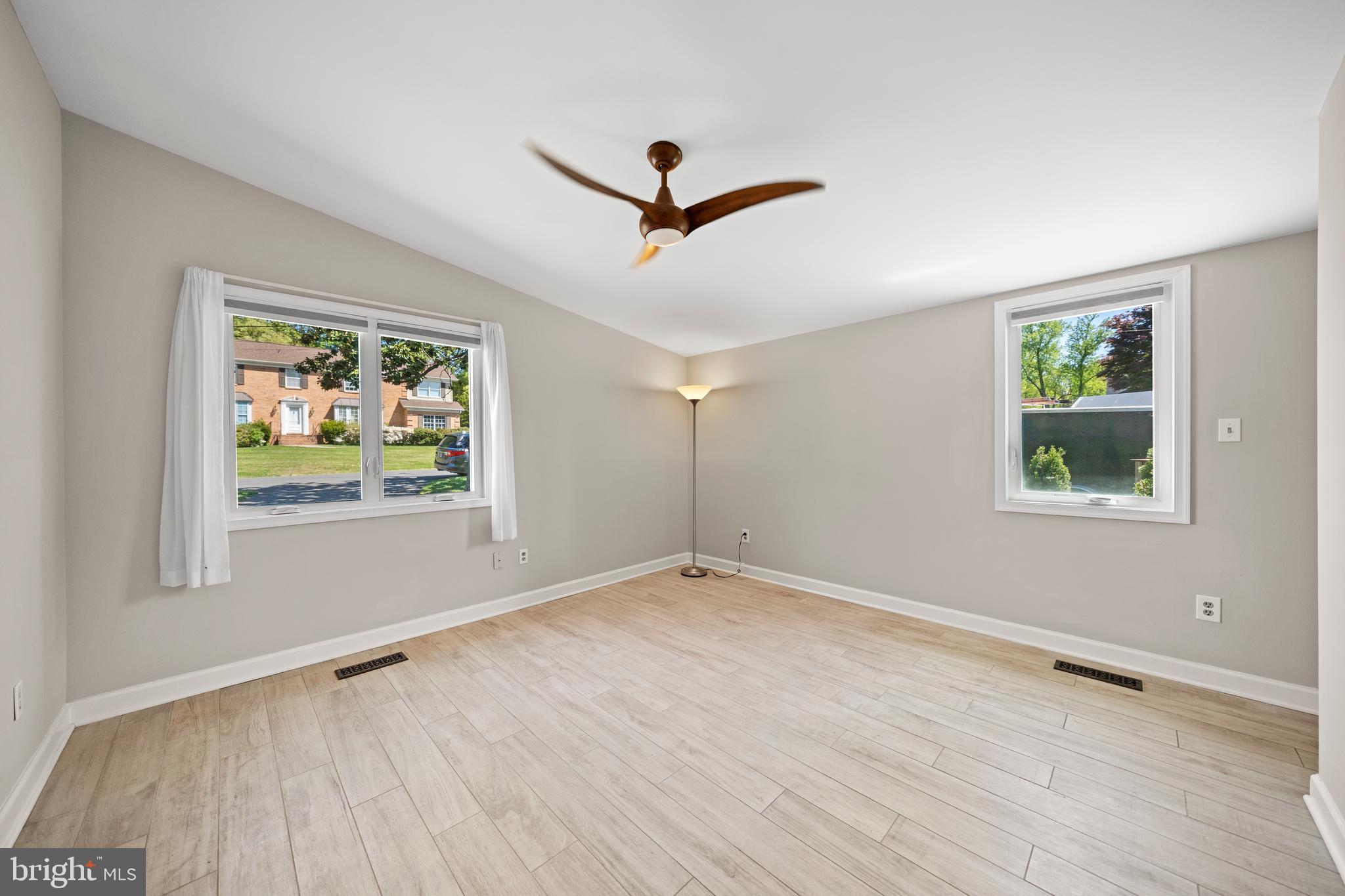 FALLS CHURCH - Residential