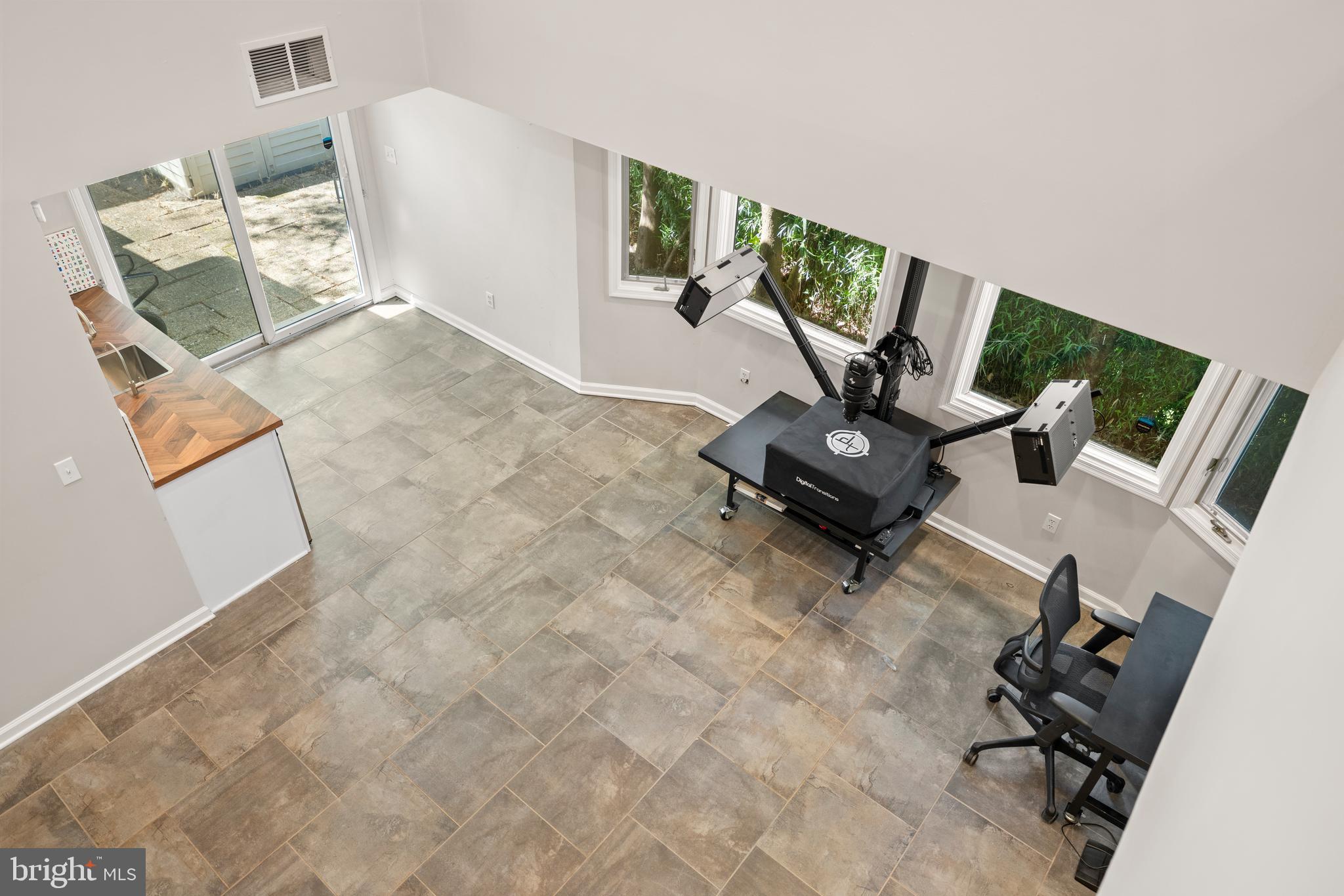 FALLS CHURCH - Residential