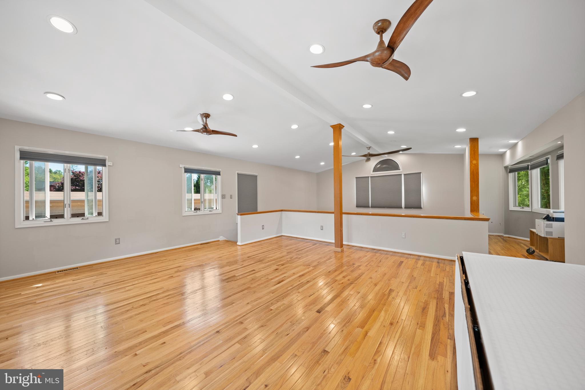 FALLS CHURCH - Residential