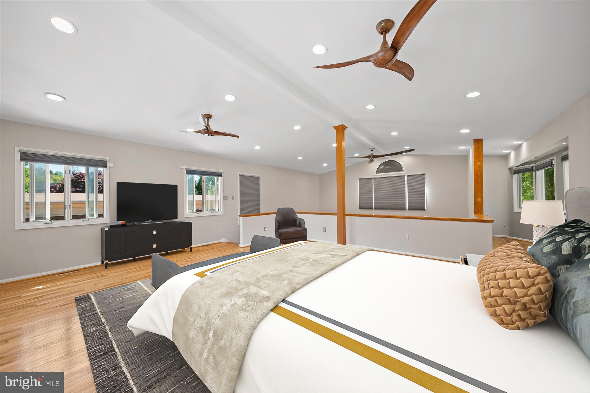 FALLS CHURCH - Residential
