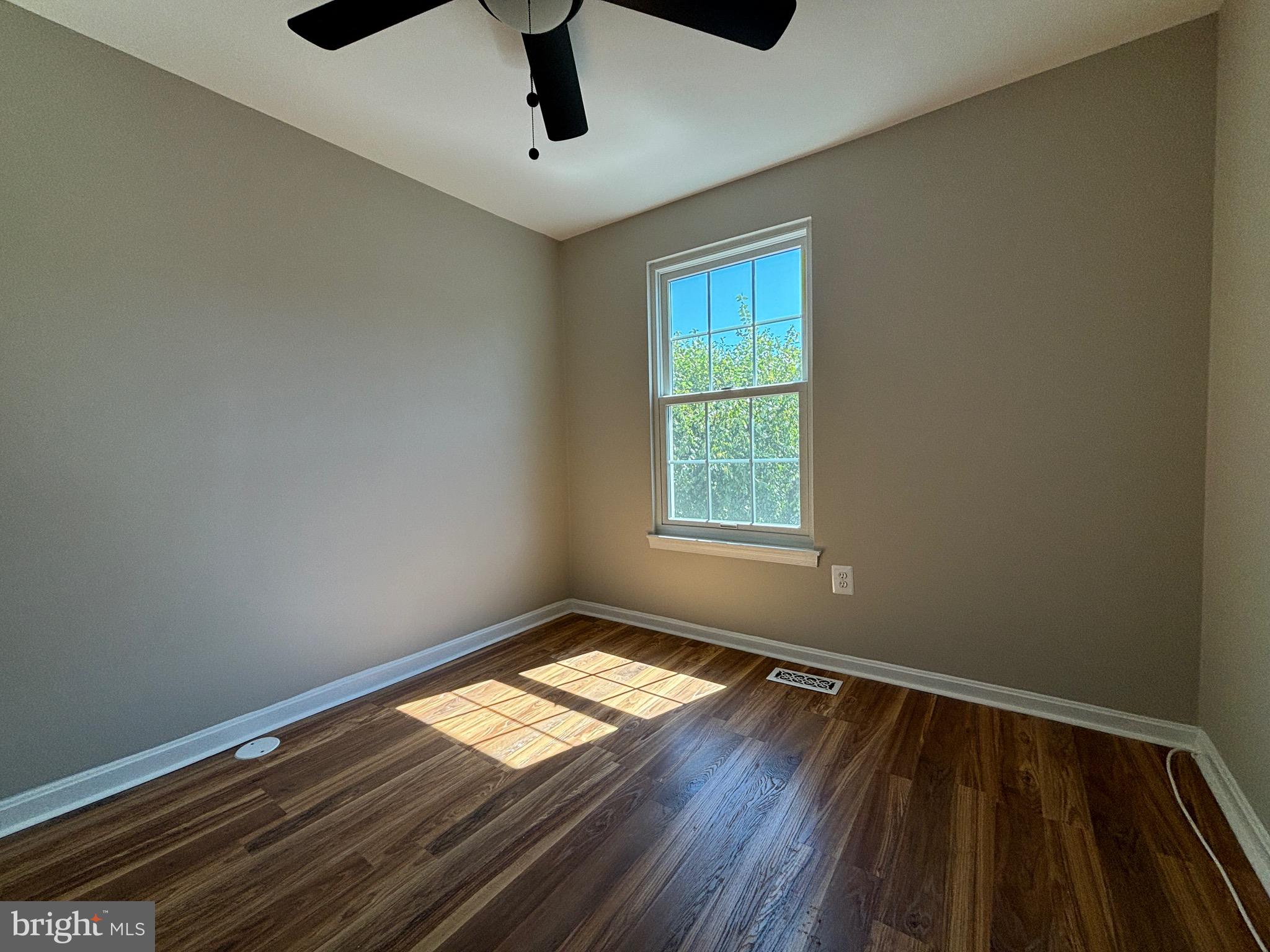 HALLOWELL - Residential