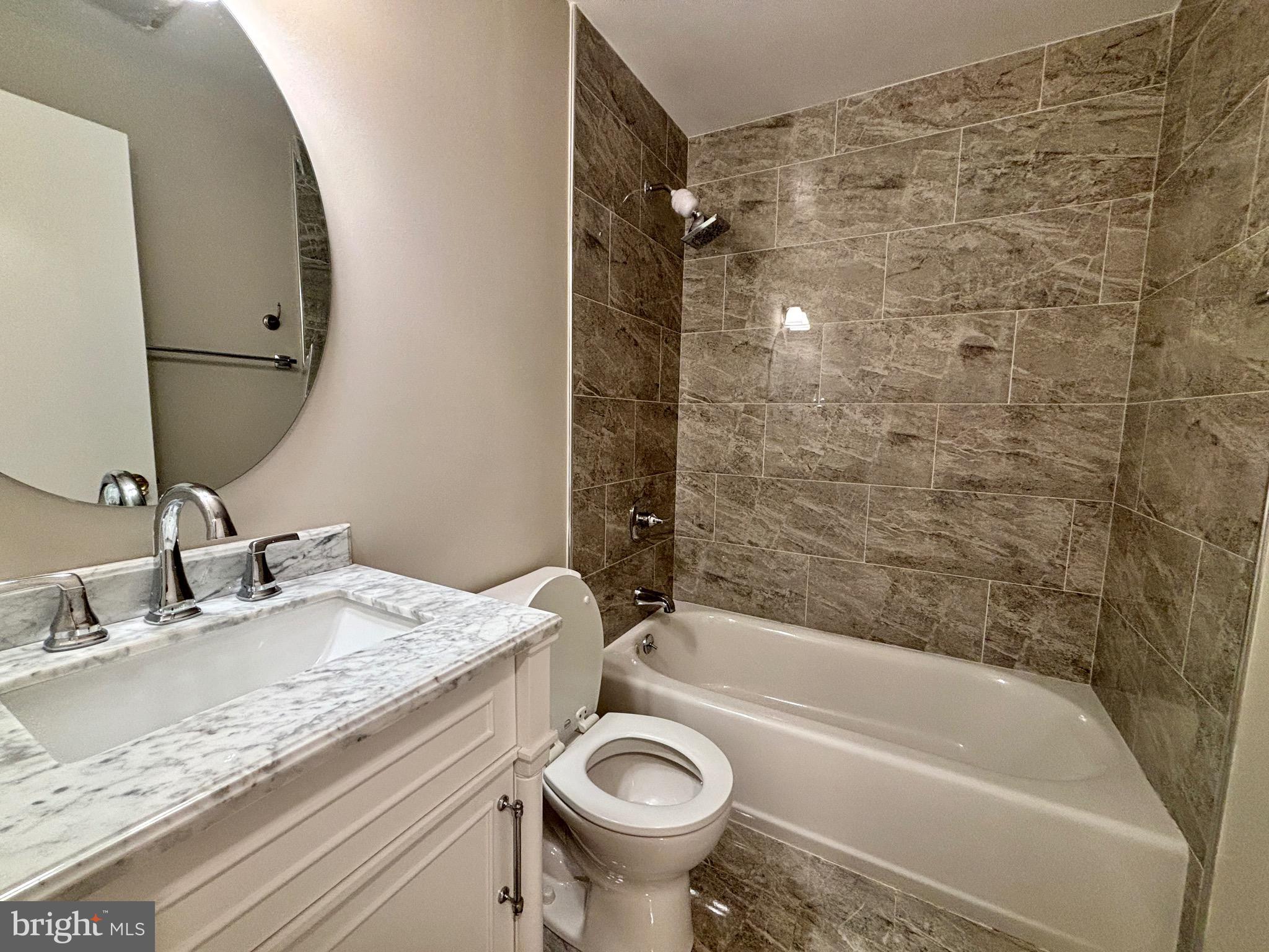 HALLOWELL - Residential