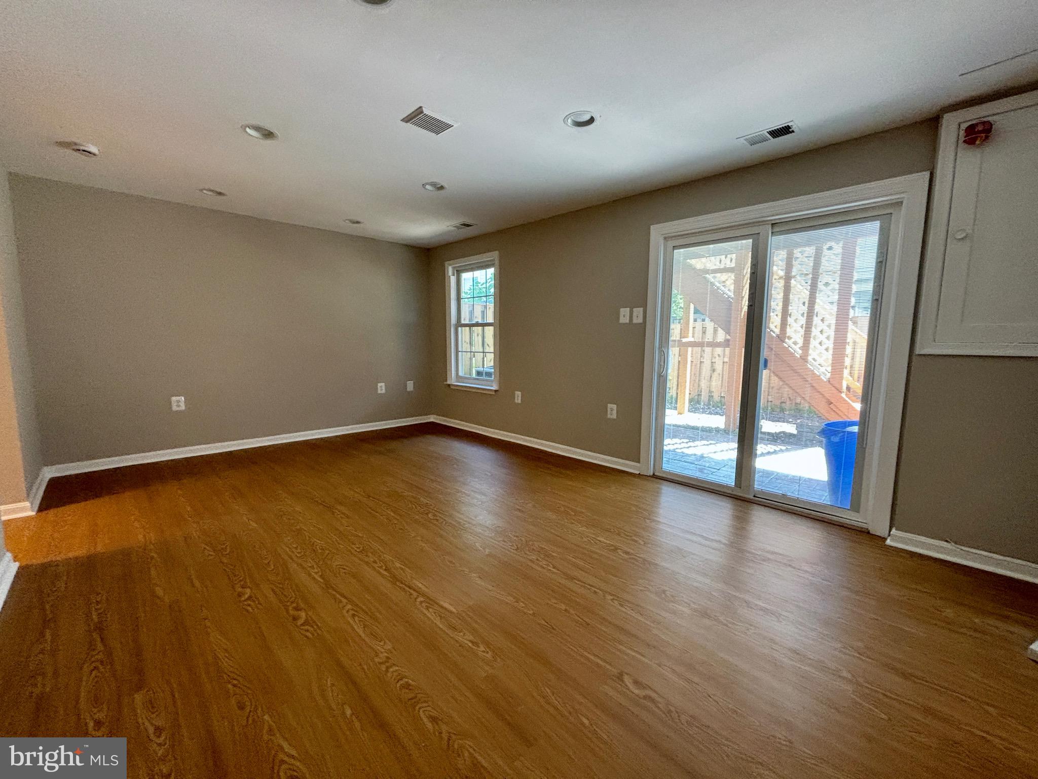 HALLOWELL - Residential