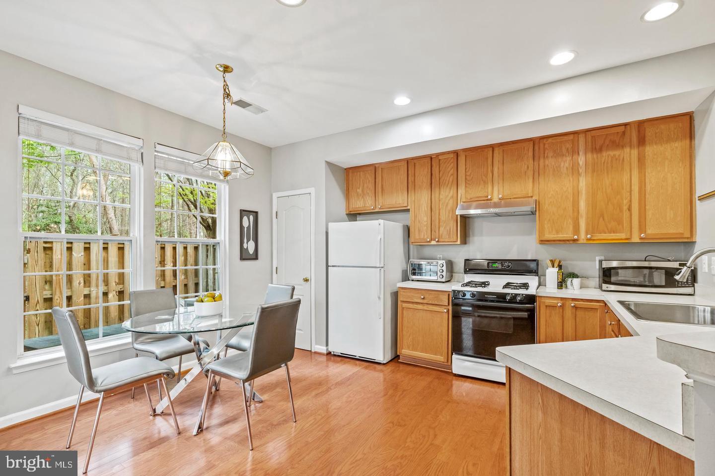 DEERFIELD RIDGE - Residential Lease