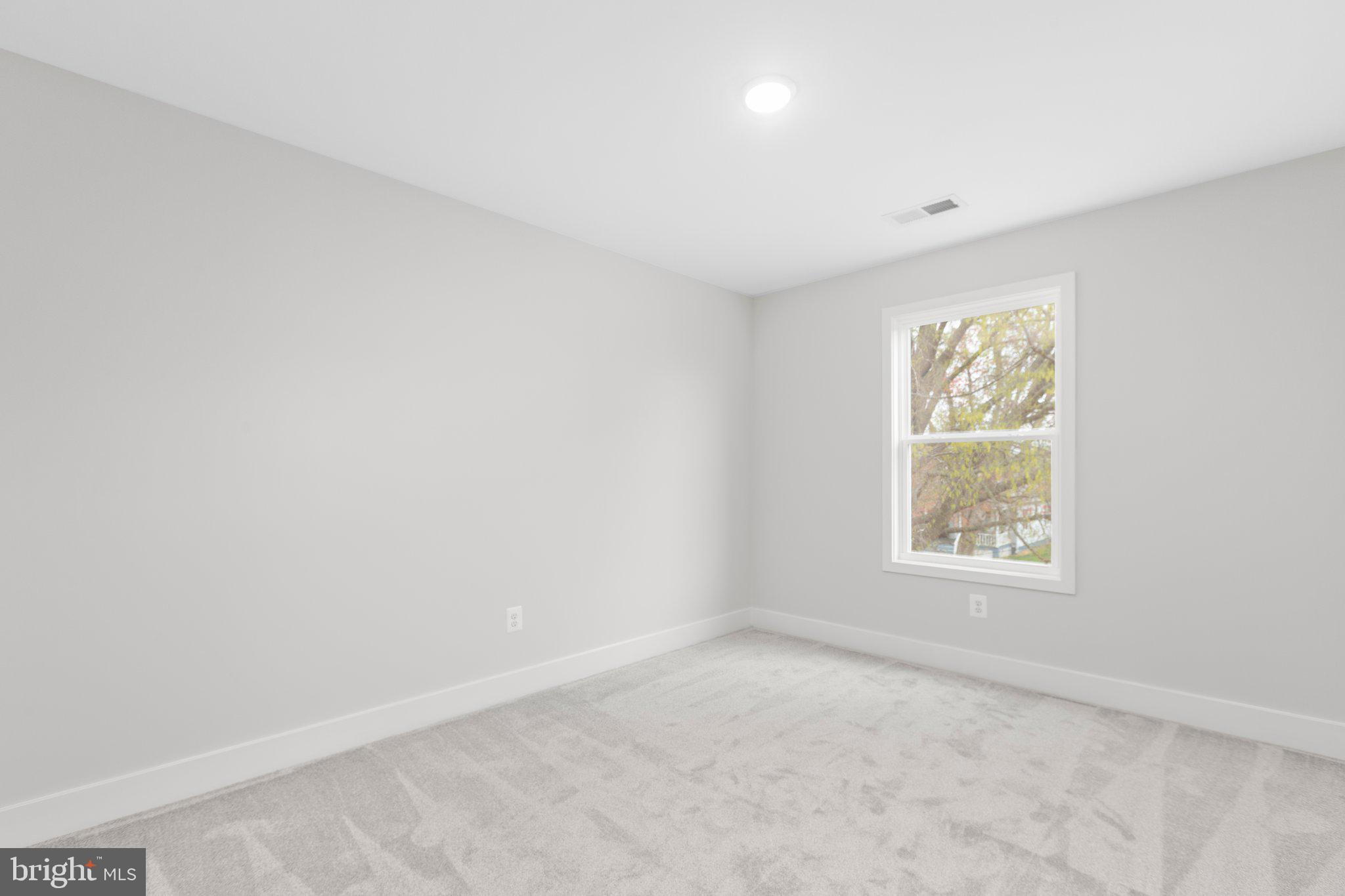 BROOKFIELD - Residential