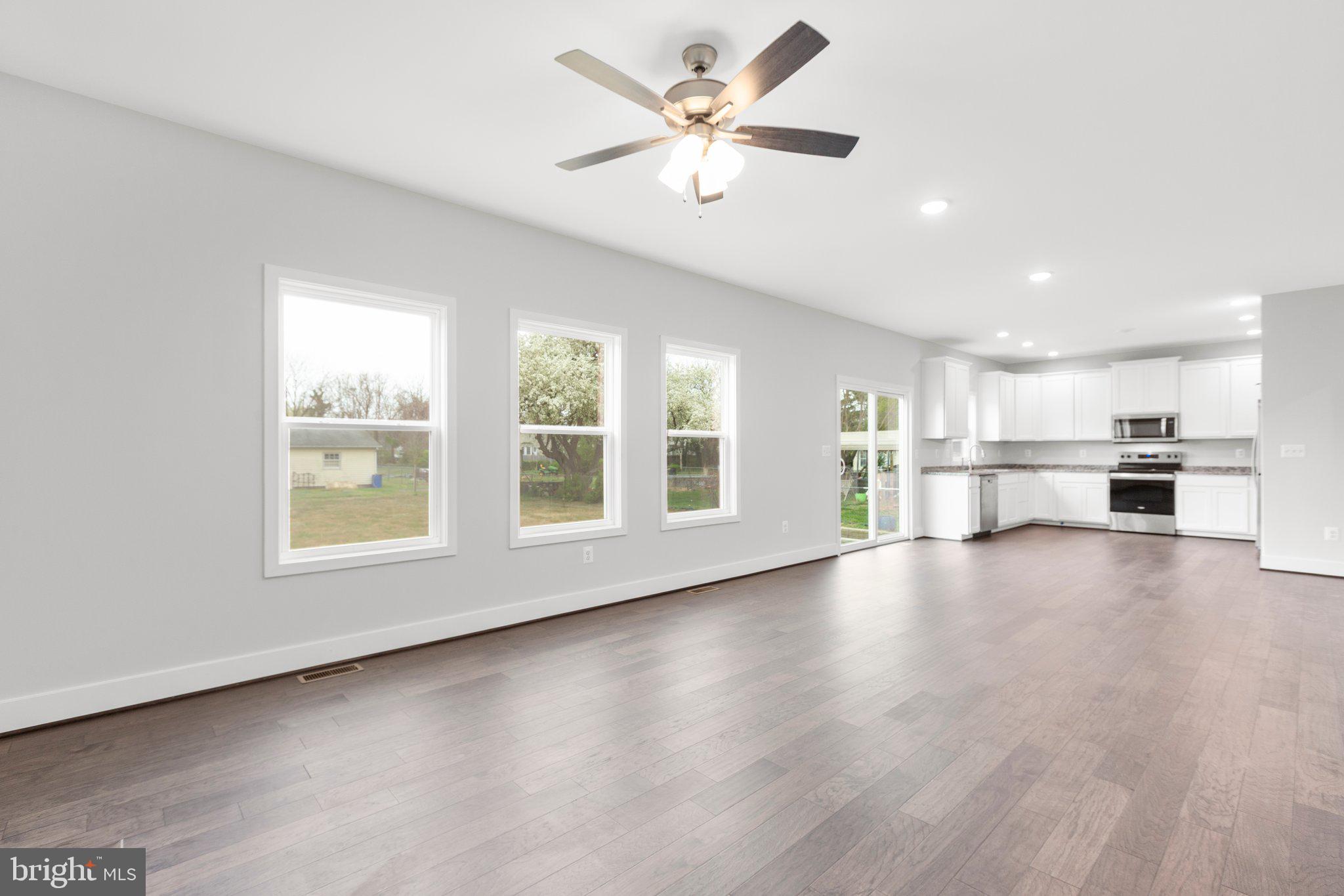 BROOKFIELD - Residential