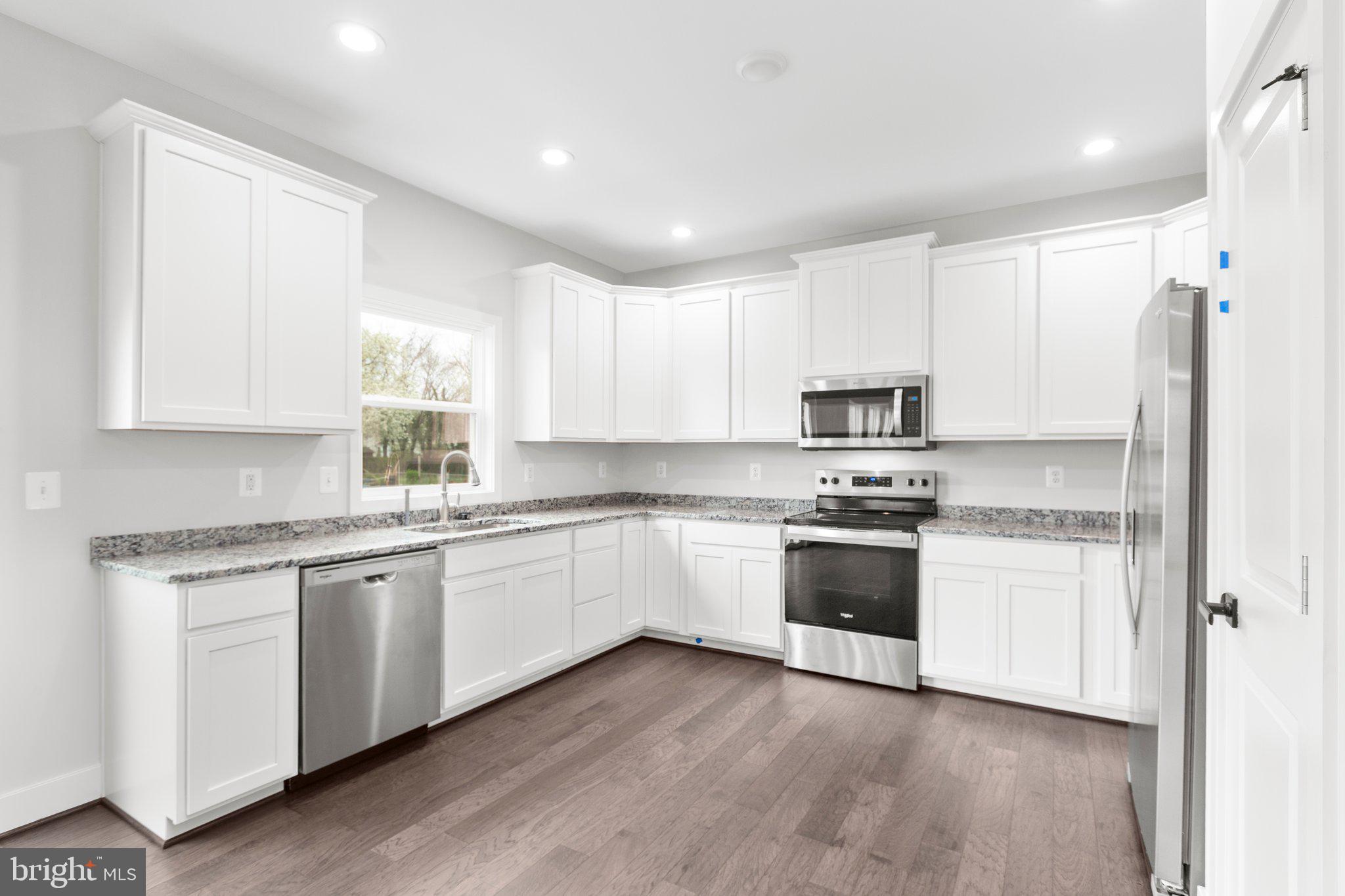 BROOKFIELD - Residential