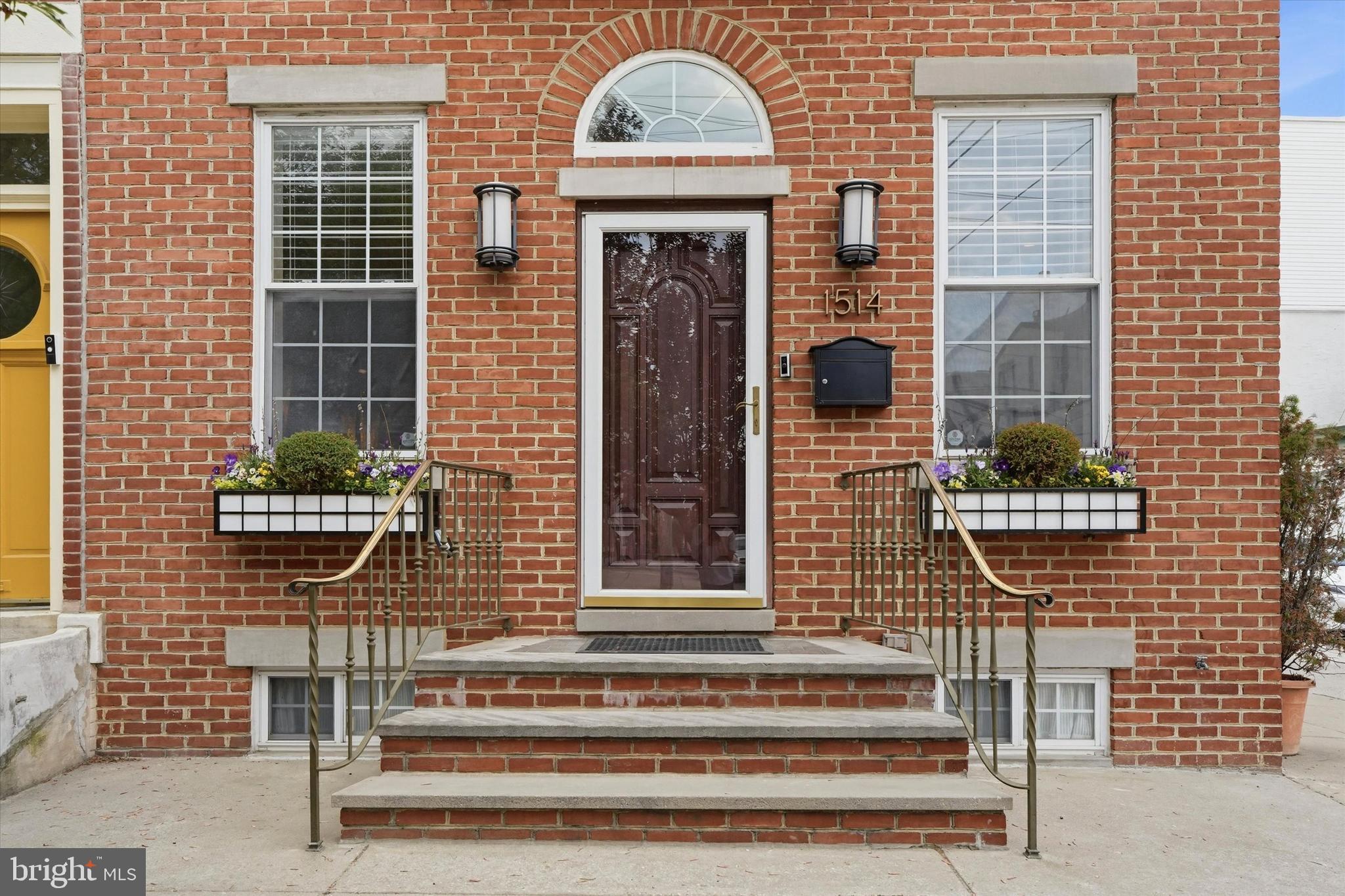 1514 E MOYAMENSING AVENUE