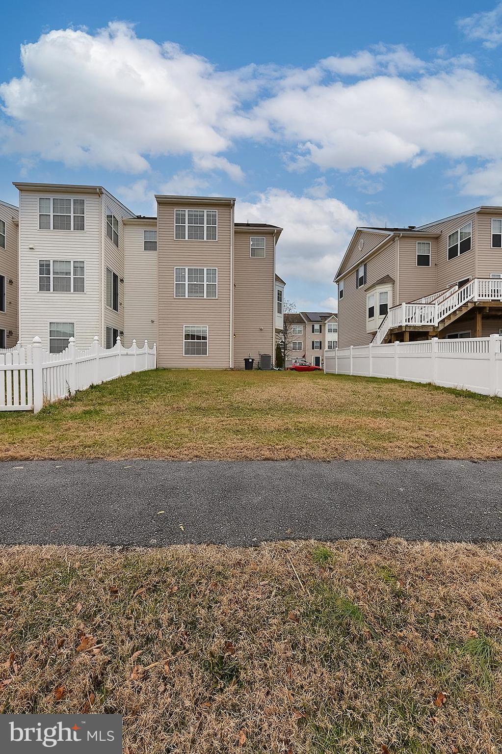 LAKES AT STANSBURY SHORE - Residential